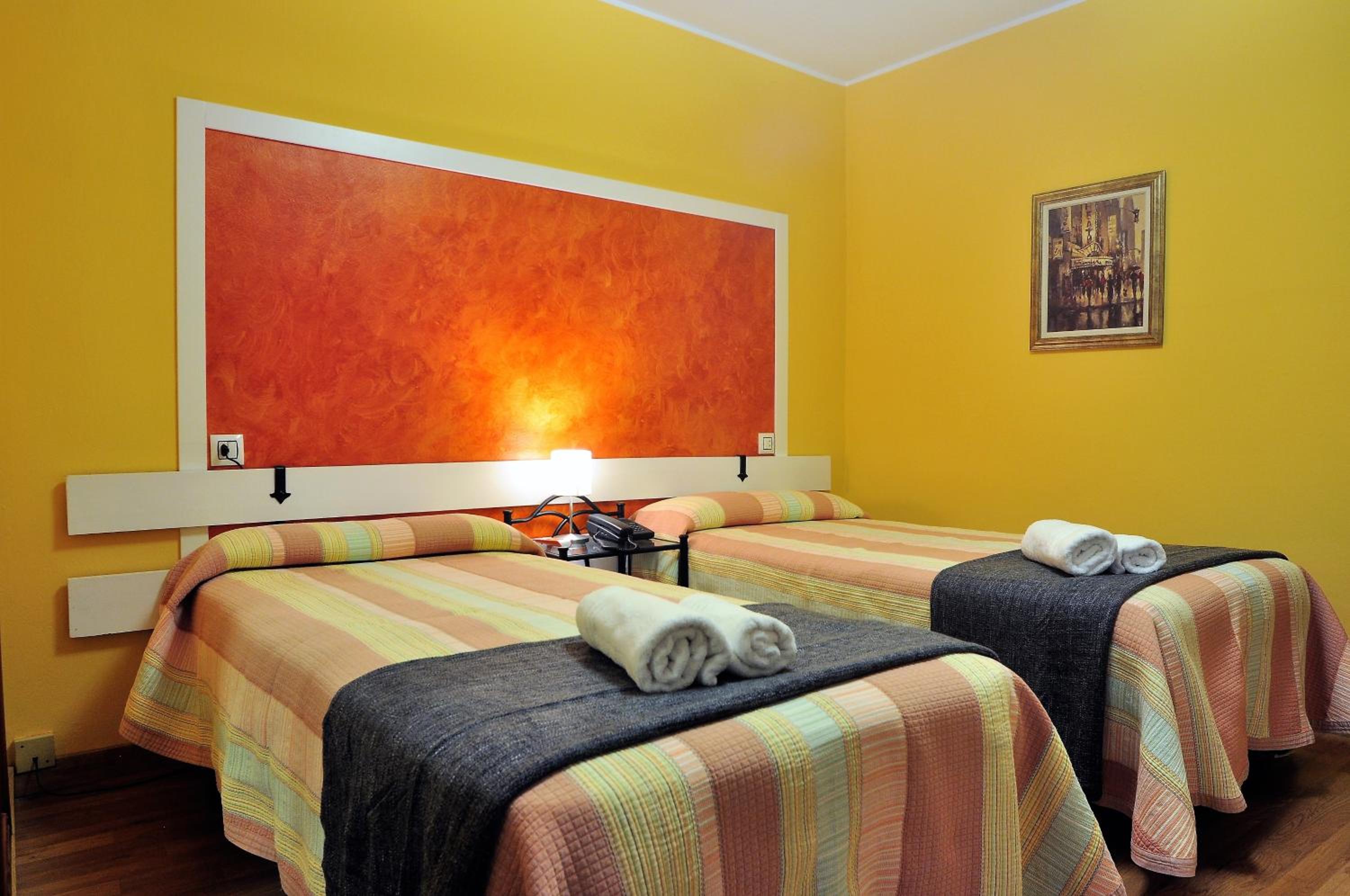 Hostal Europa