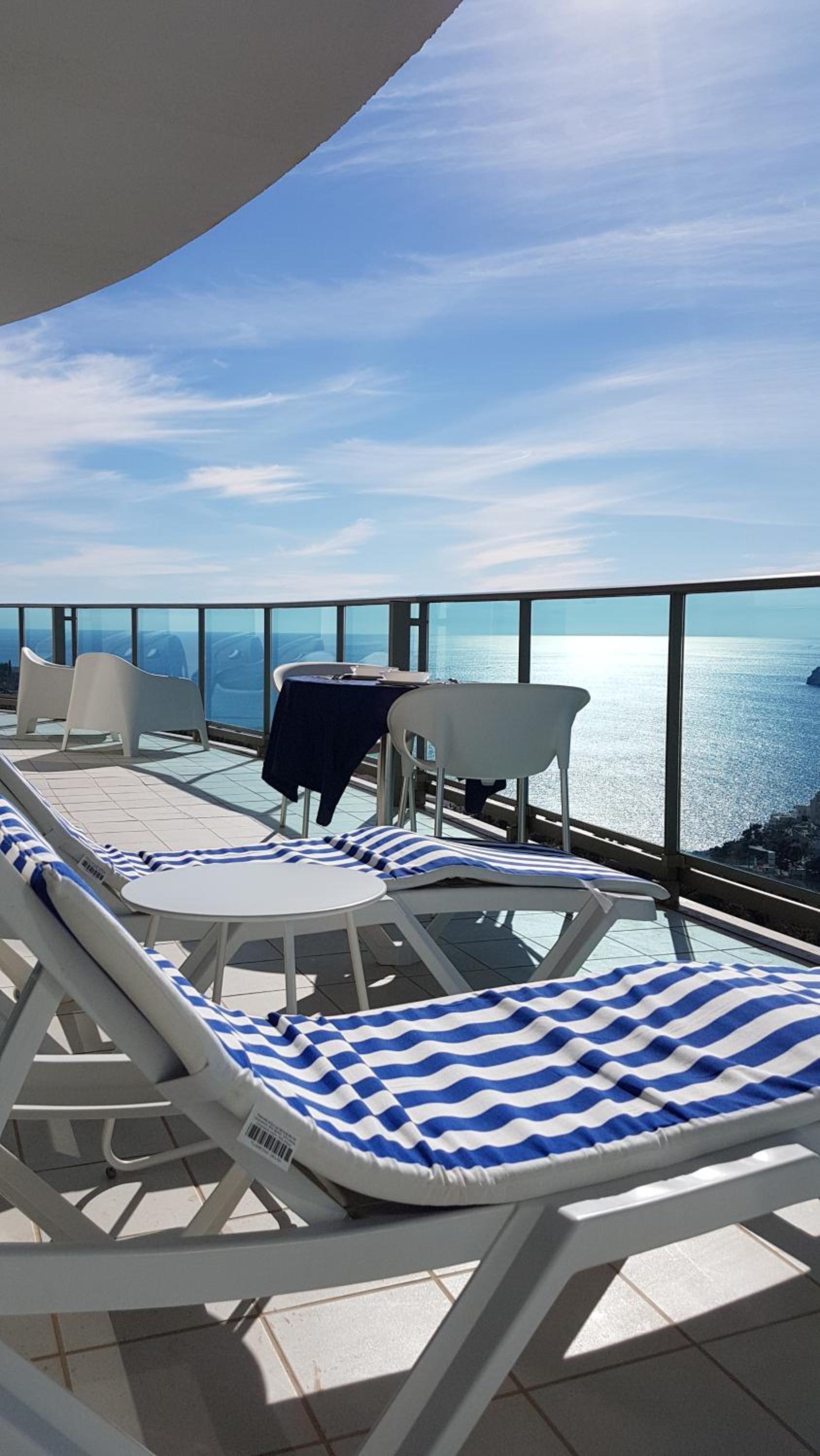 Luxury apartment on the 40th floor with amazing views view 2