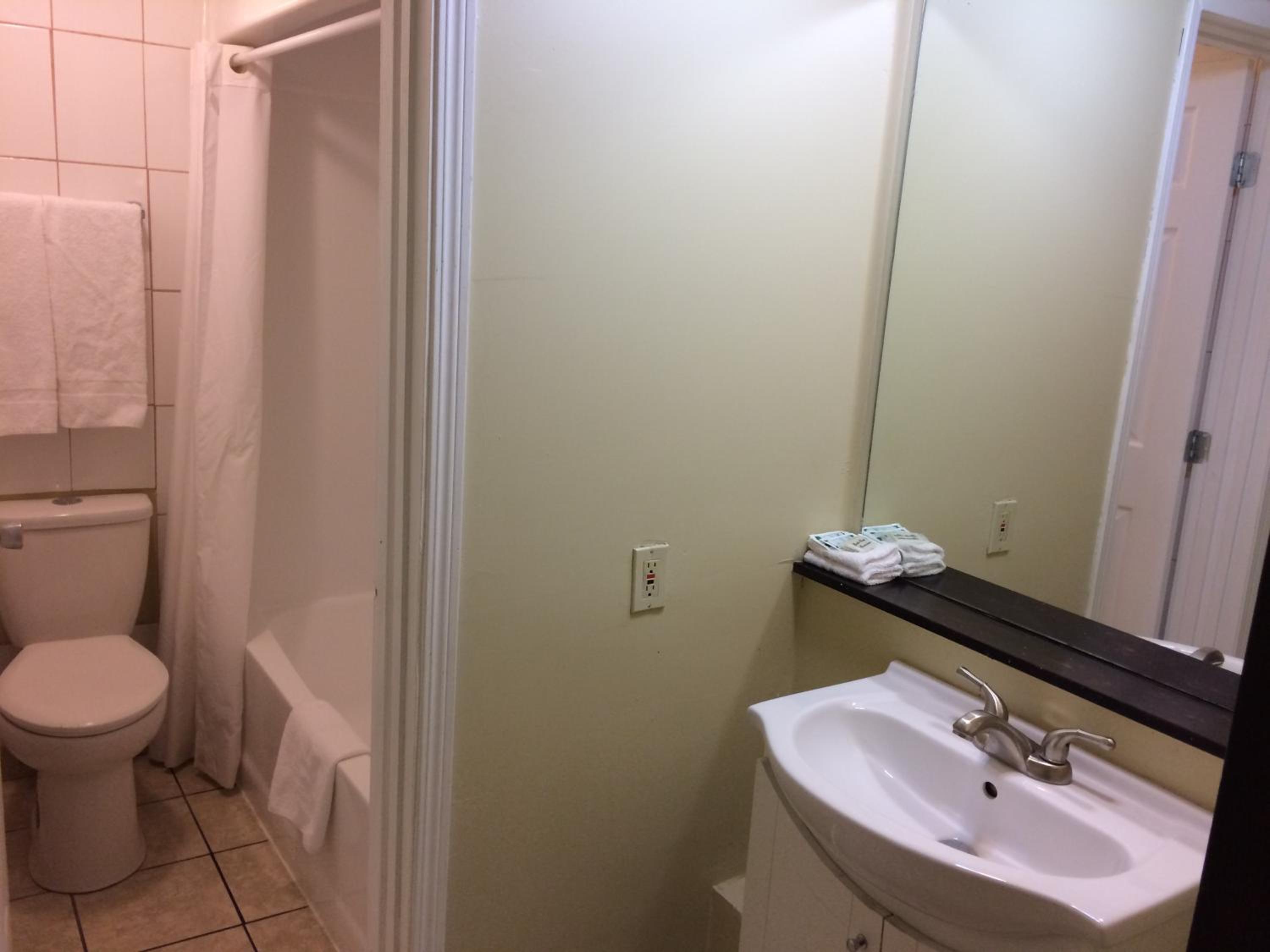Nice Inn Edmonton