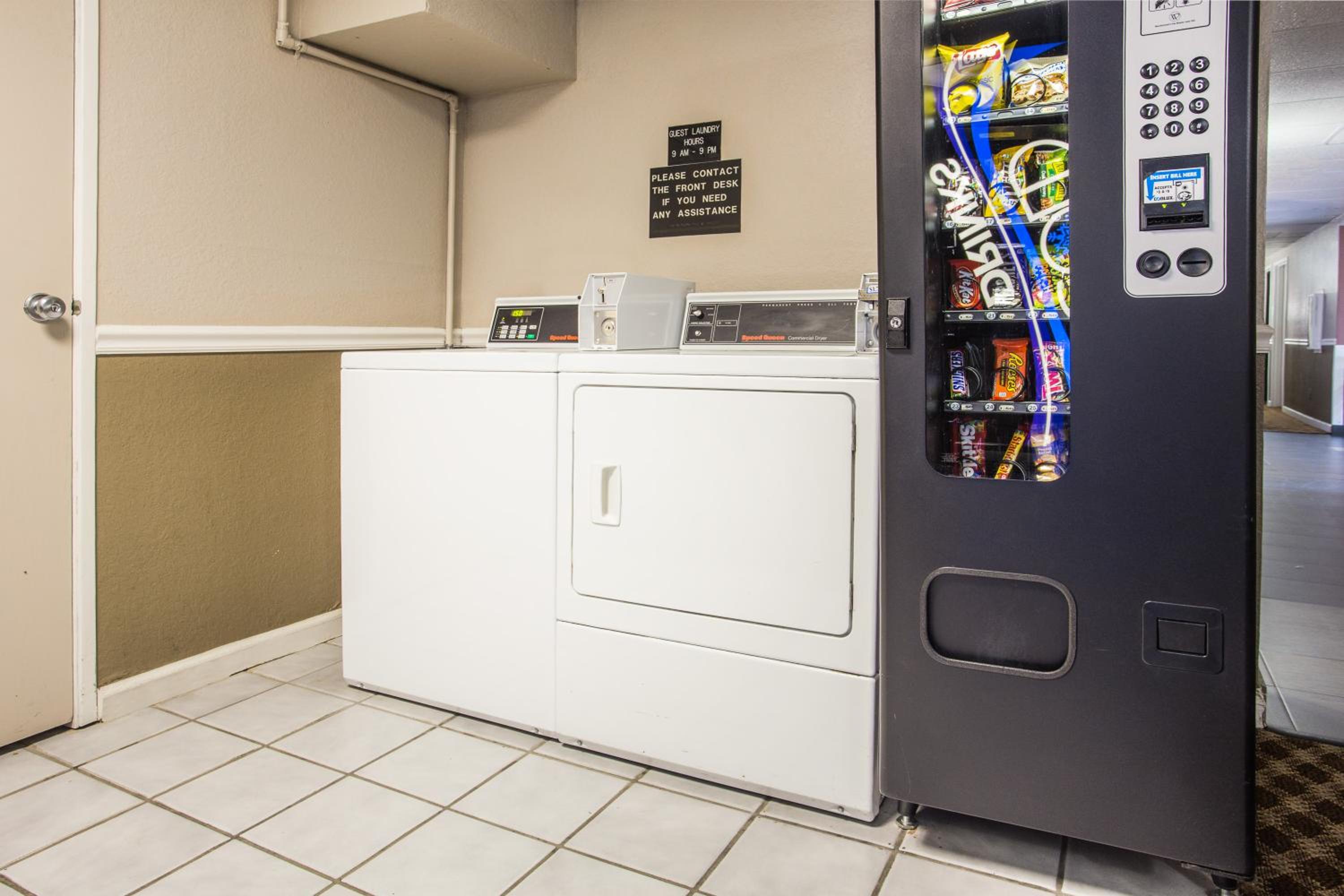 Vacaville Vacations - Super 8 by Wyndham Vacaville - Property Image 10
