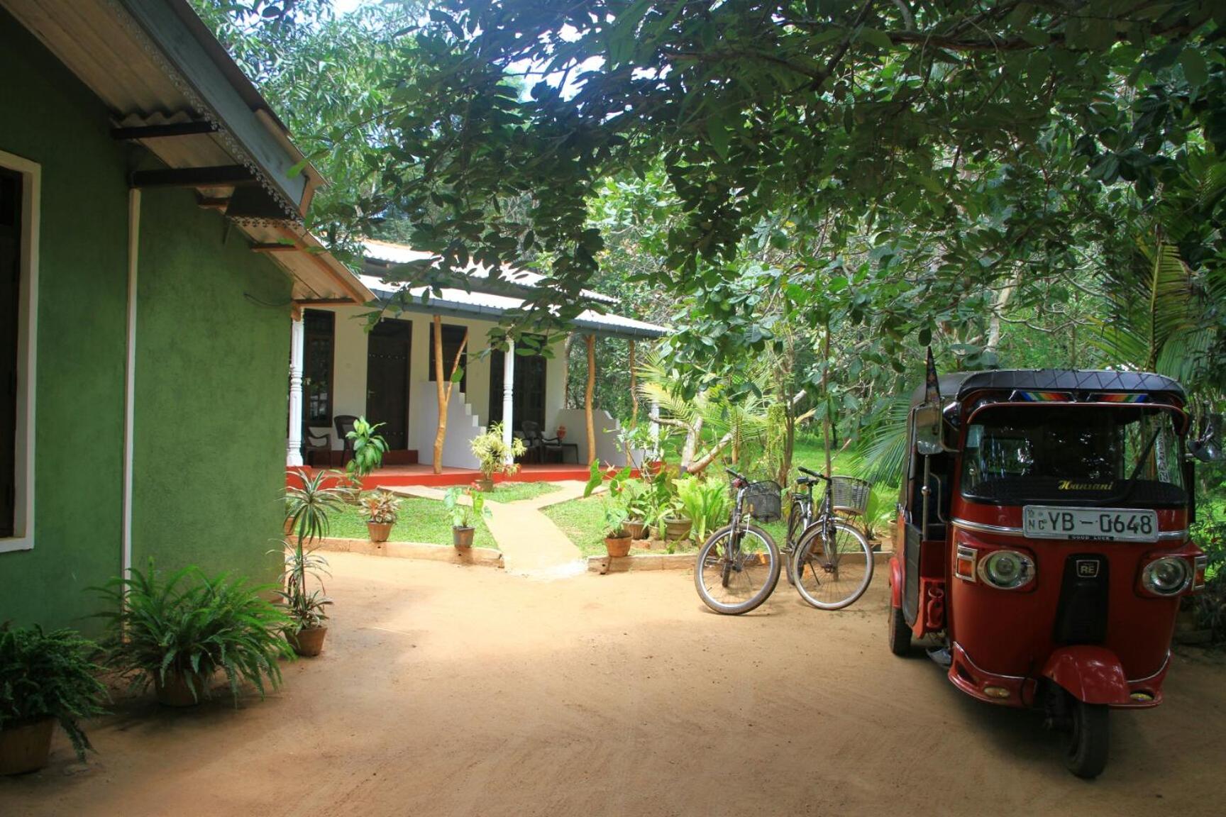 Photo 9