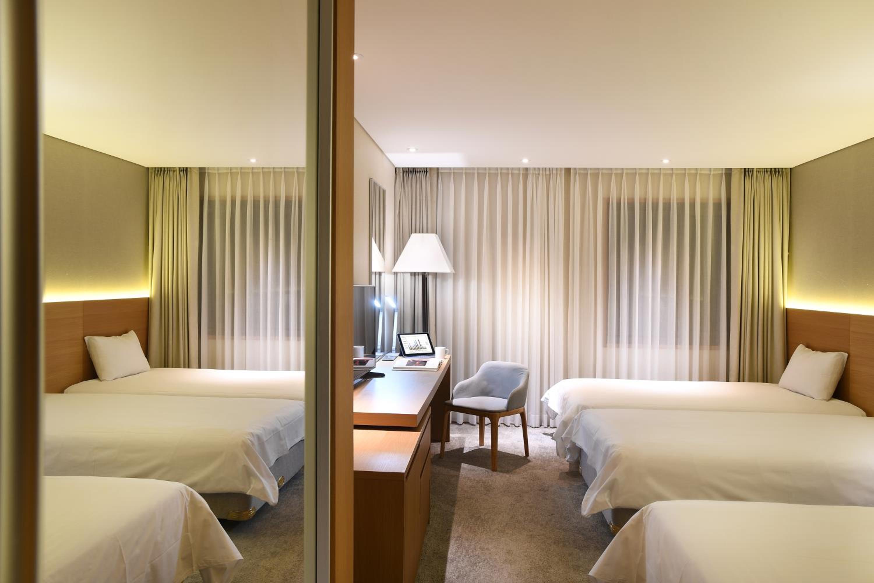 Jeju Vacations - Astar Hotel - Property Image 1