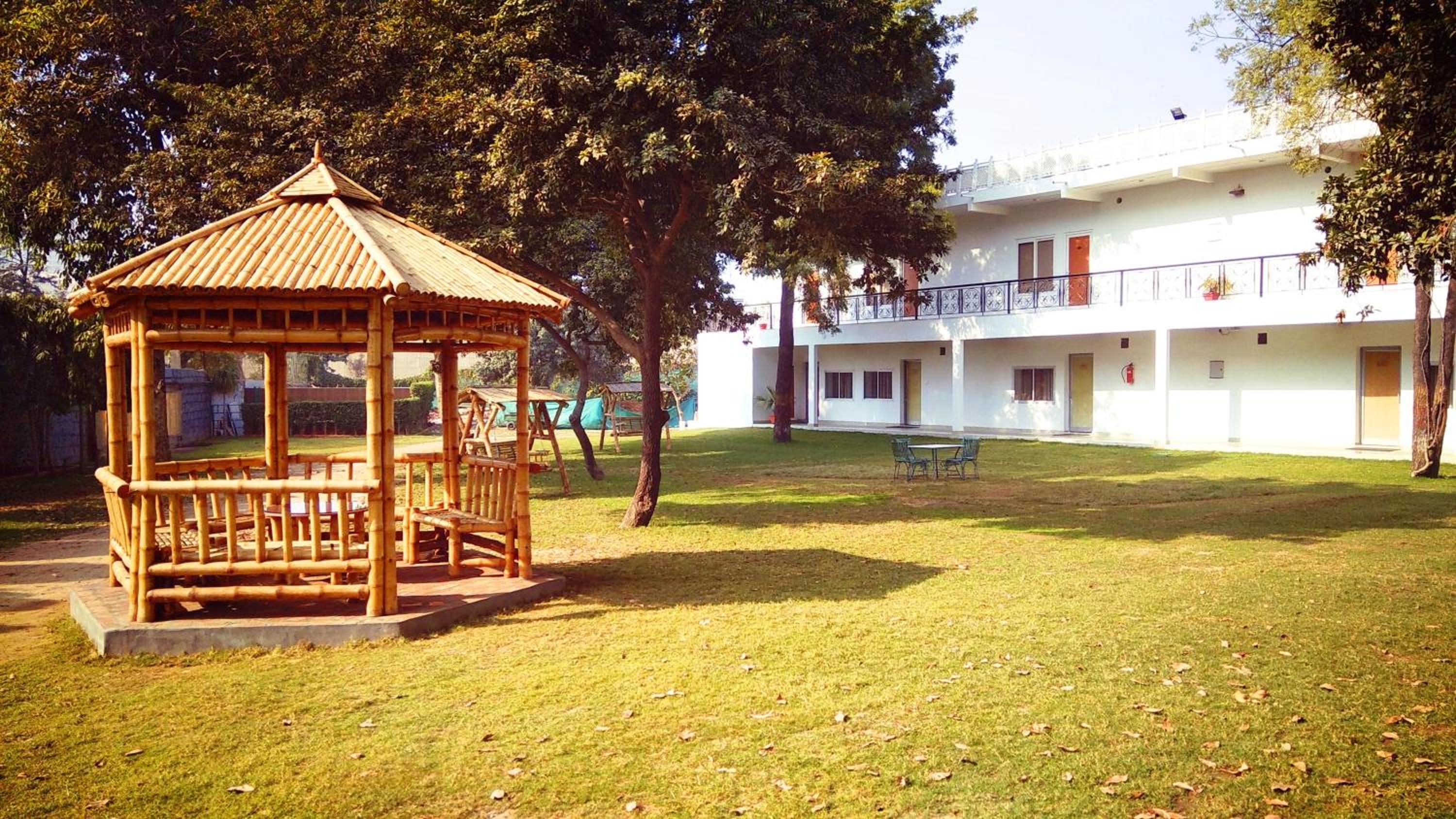 Aapno Ghar Resort & Amusement Park