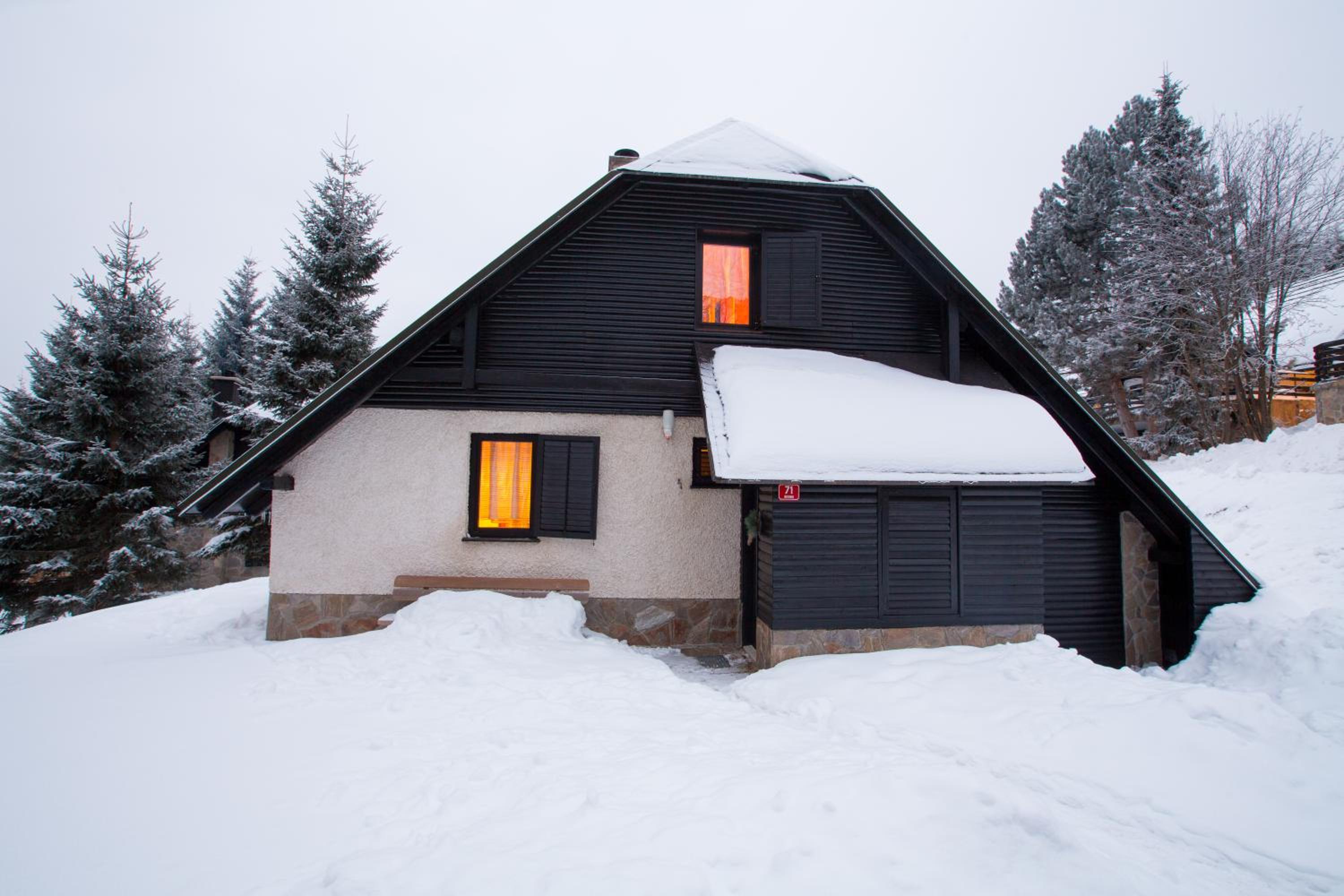 Rogla Chalet Urska view 4