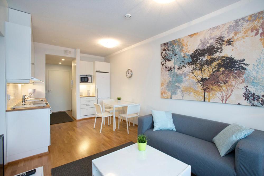RovaVisit Apartments Paroni view 2