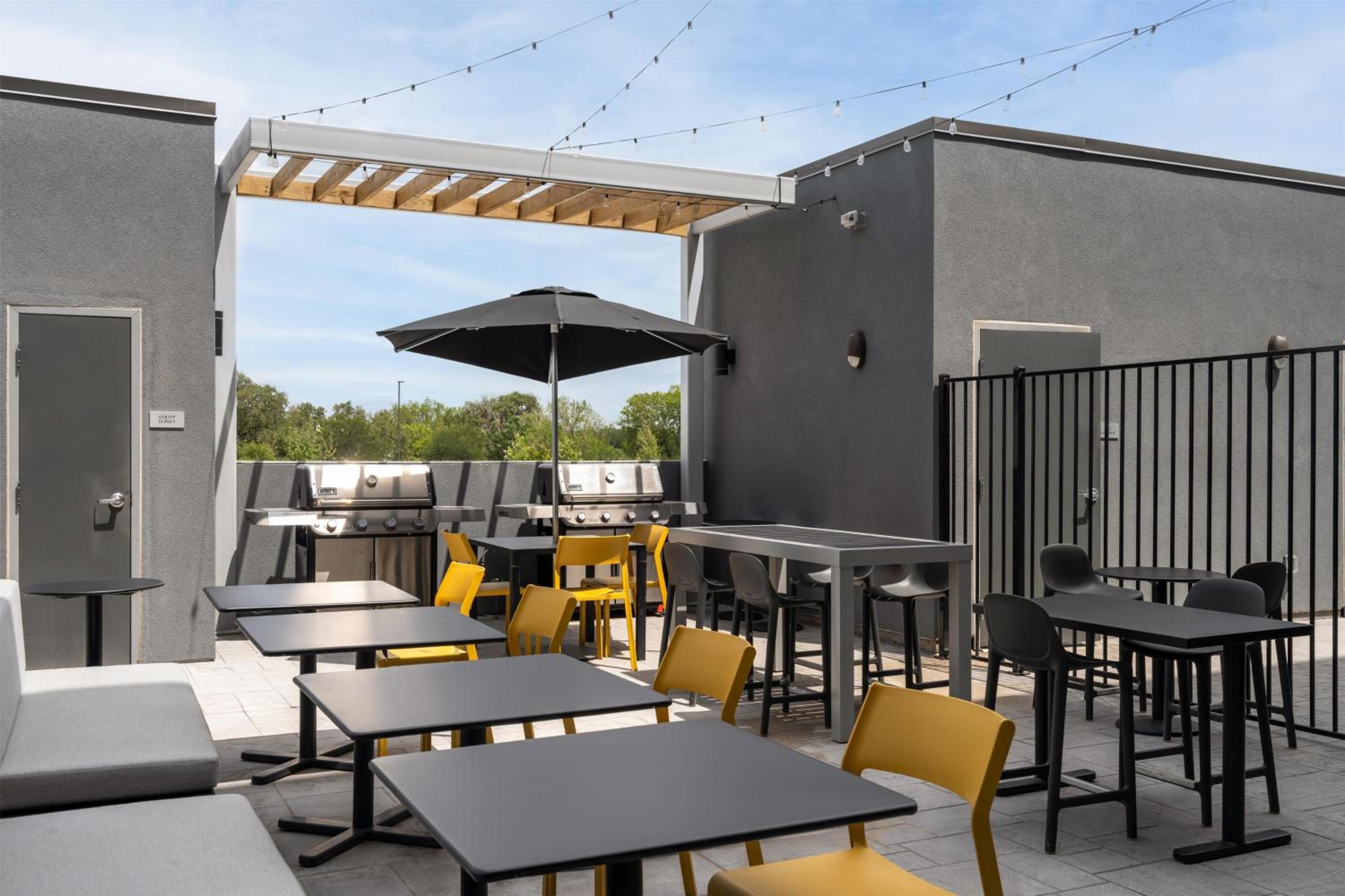 Home2 Suites By Hilton Austin South