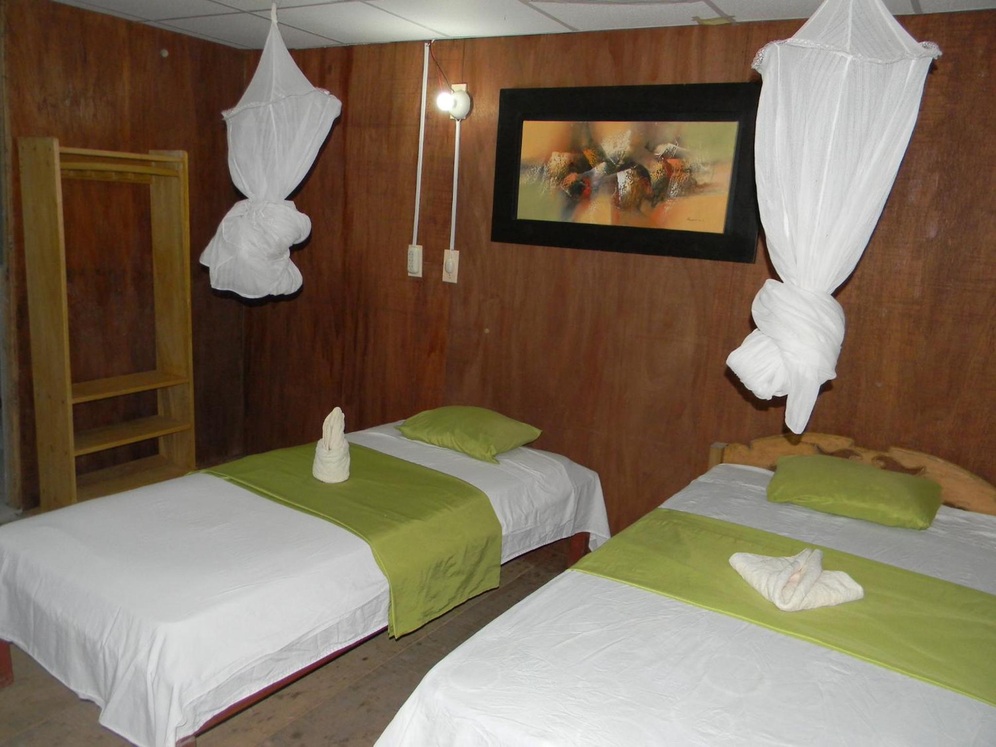 Jacamar Lodge Expeditions