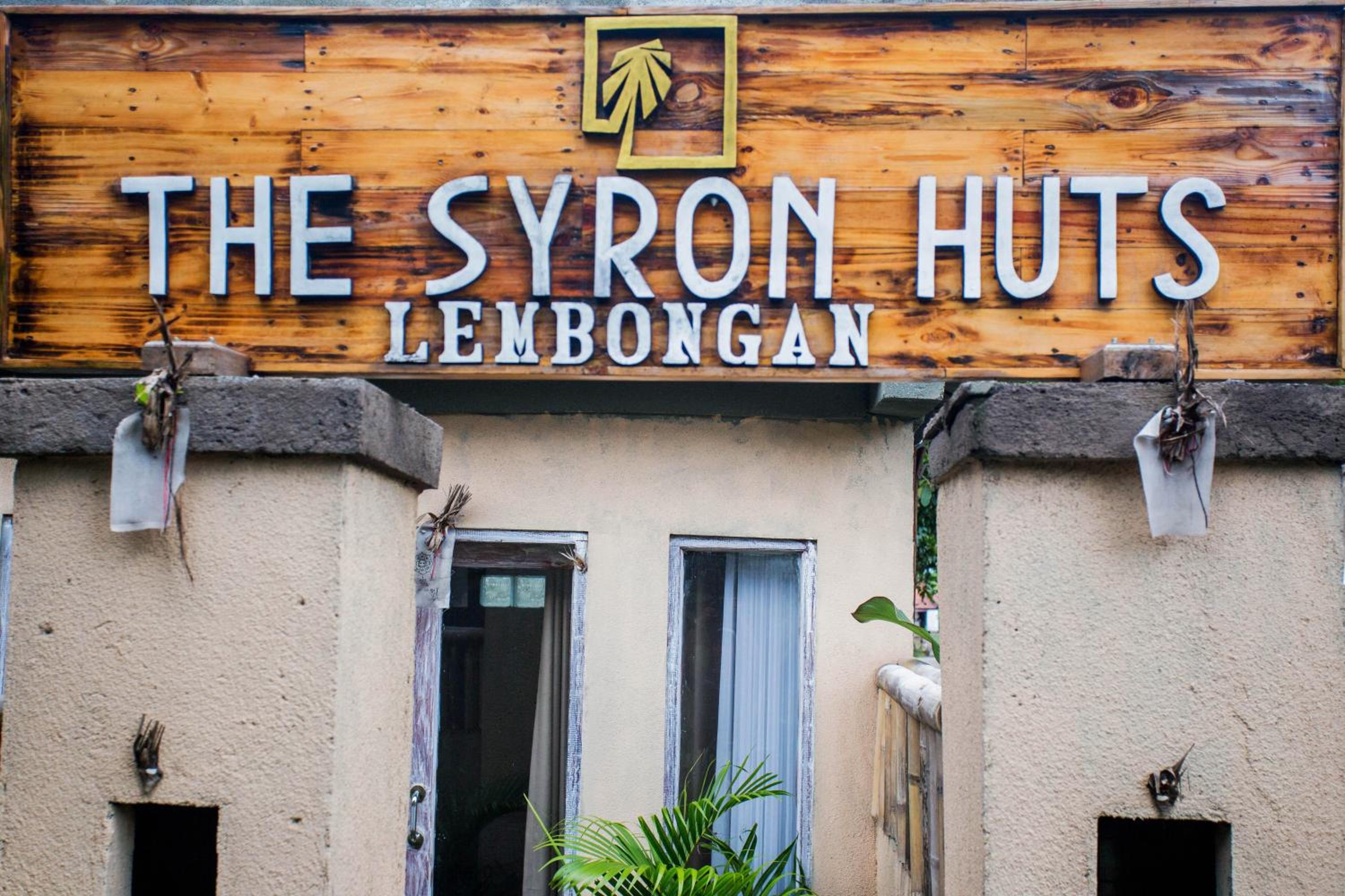 The Syron Huts Lembongan