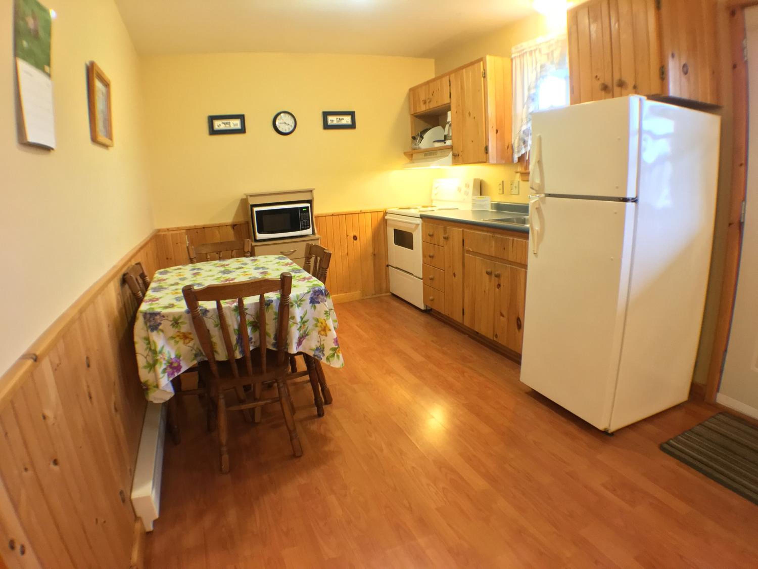 Upper Clements Cottages & RV Park