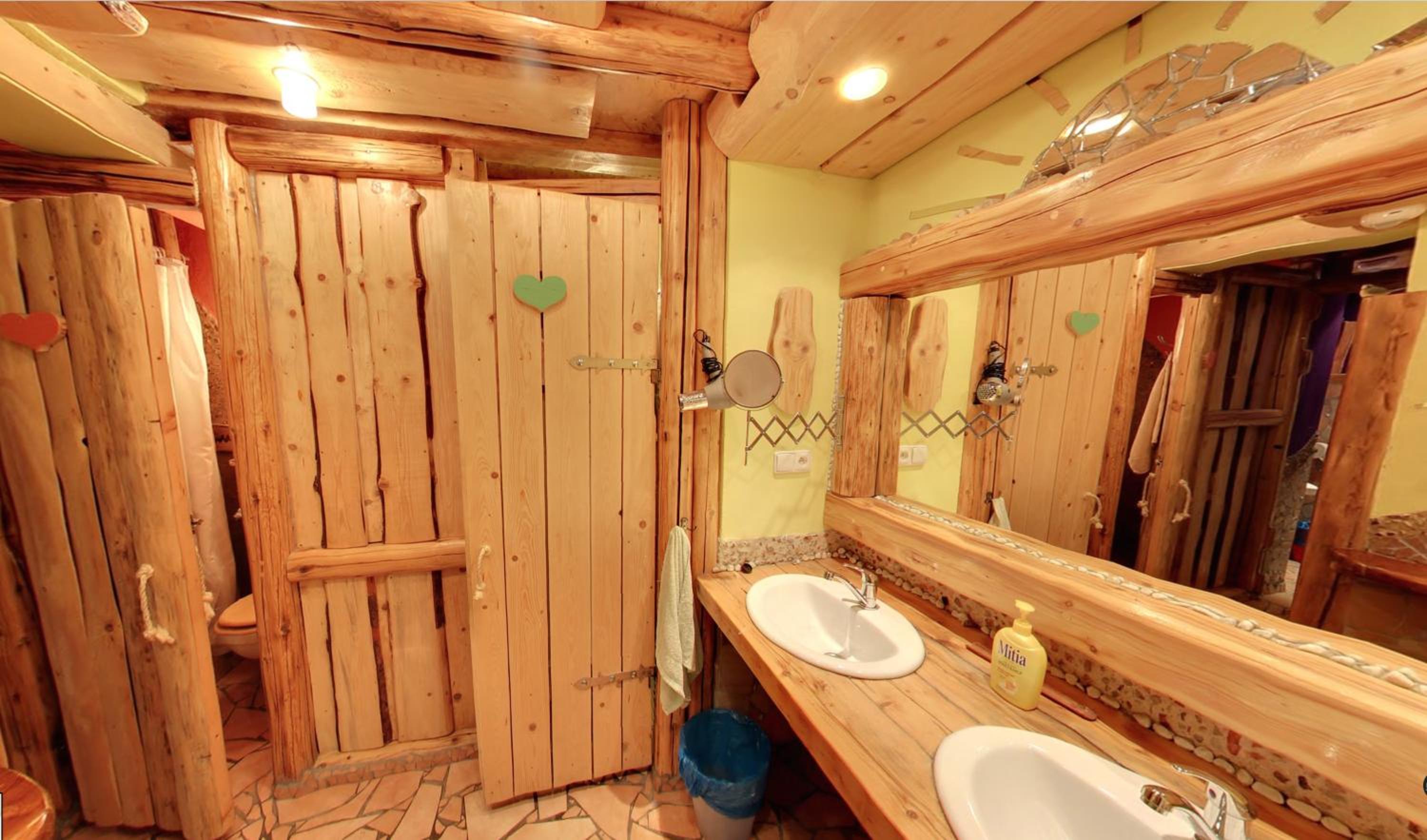 ARTHARMONY Pension & Hostel
