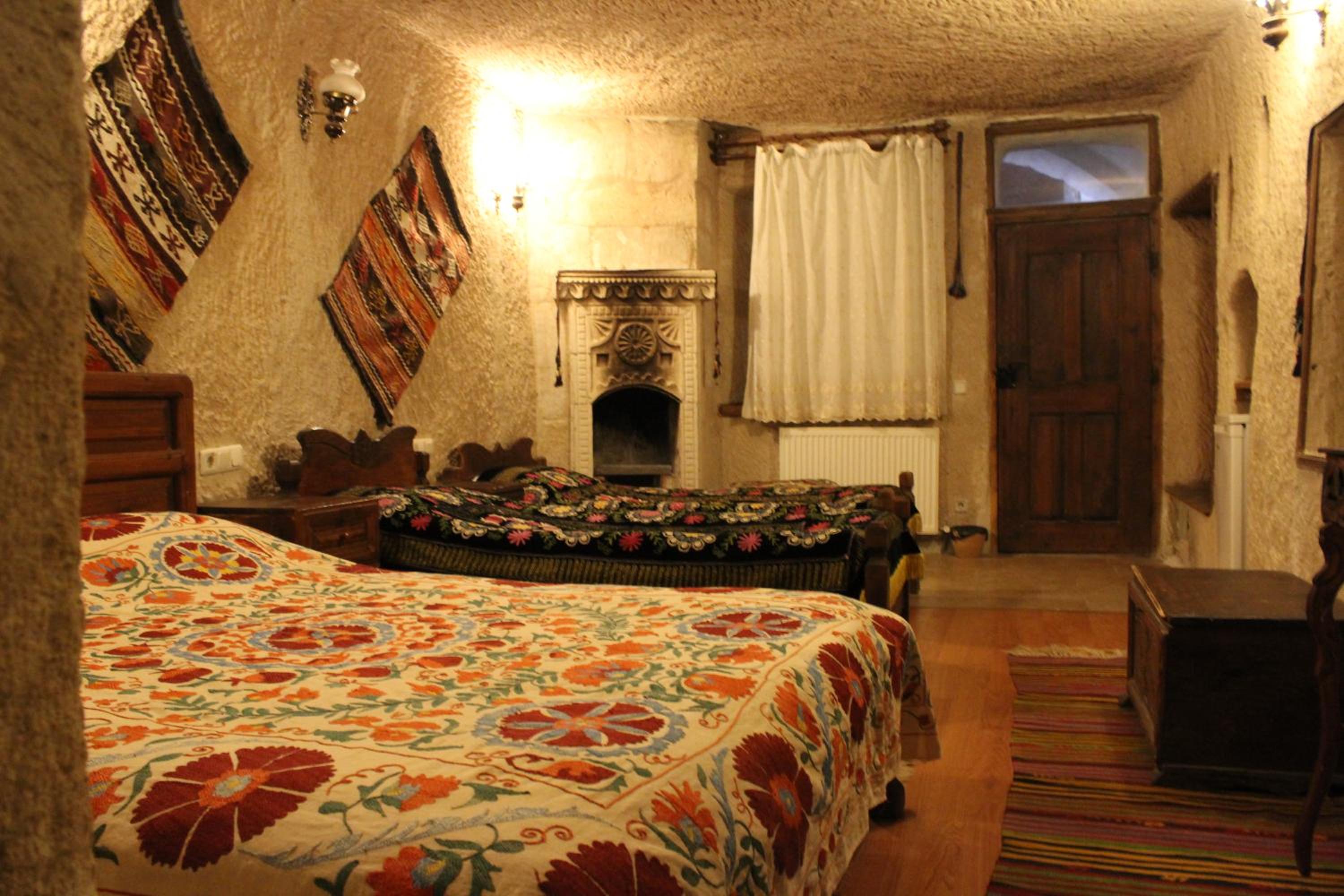 Kismet Cave House - Image 19