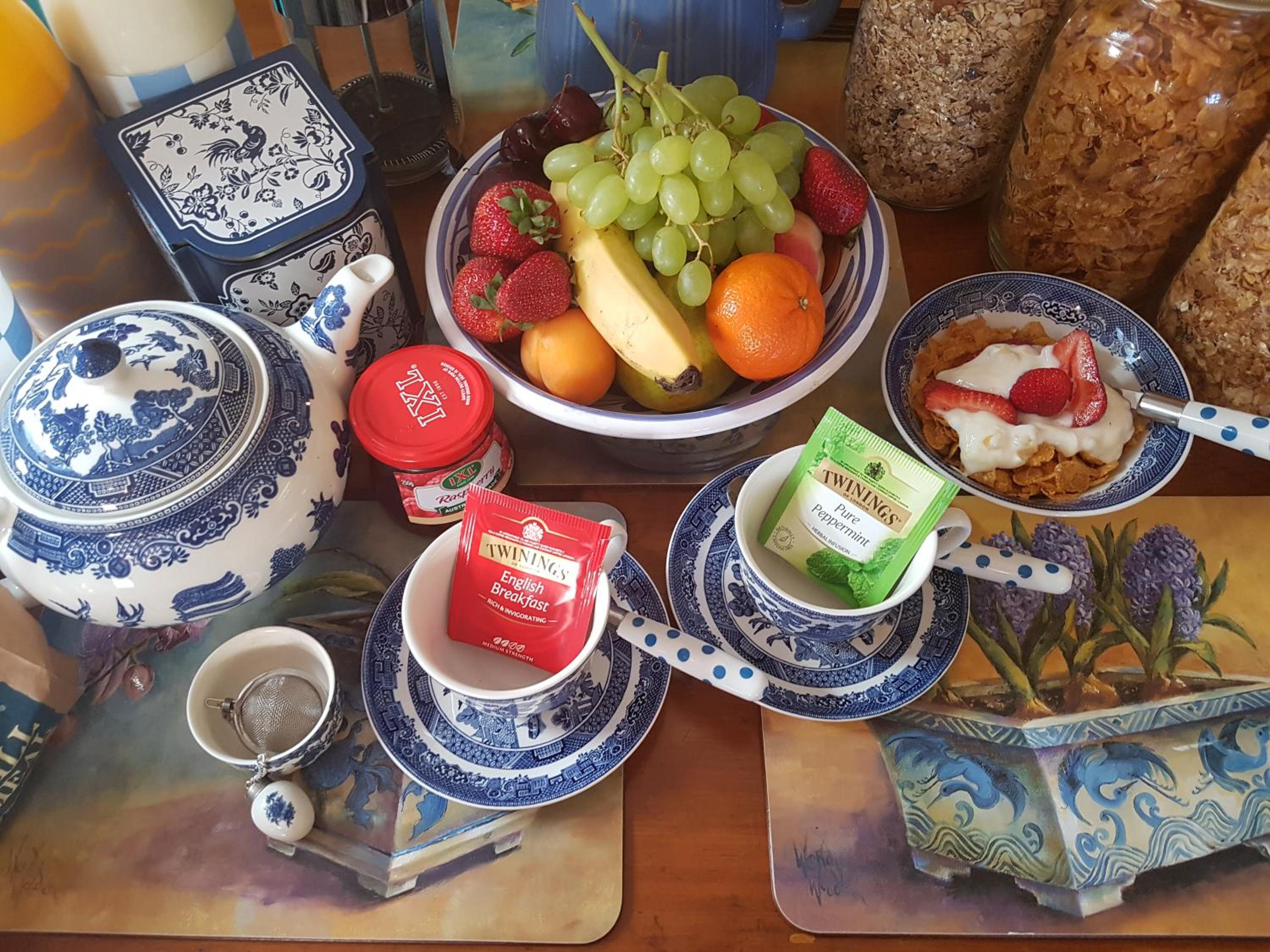 Water Bay Villa Bed & Breakfast