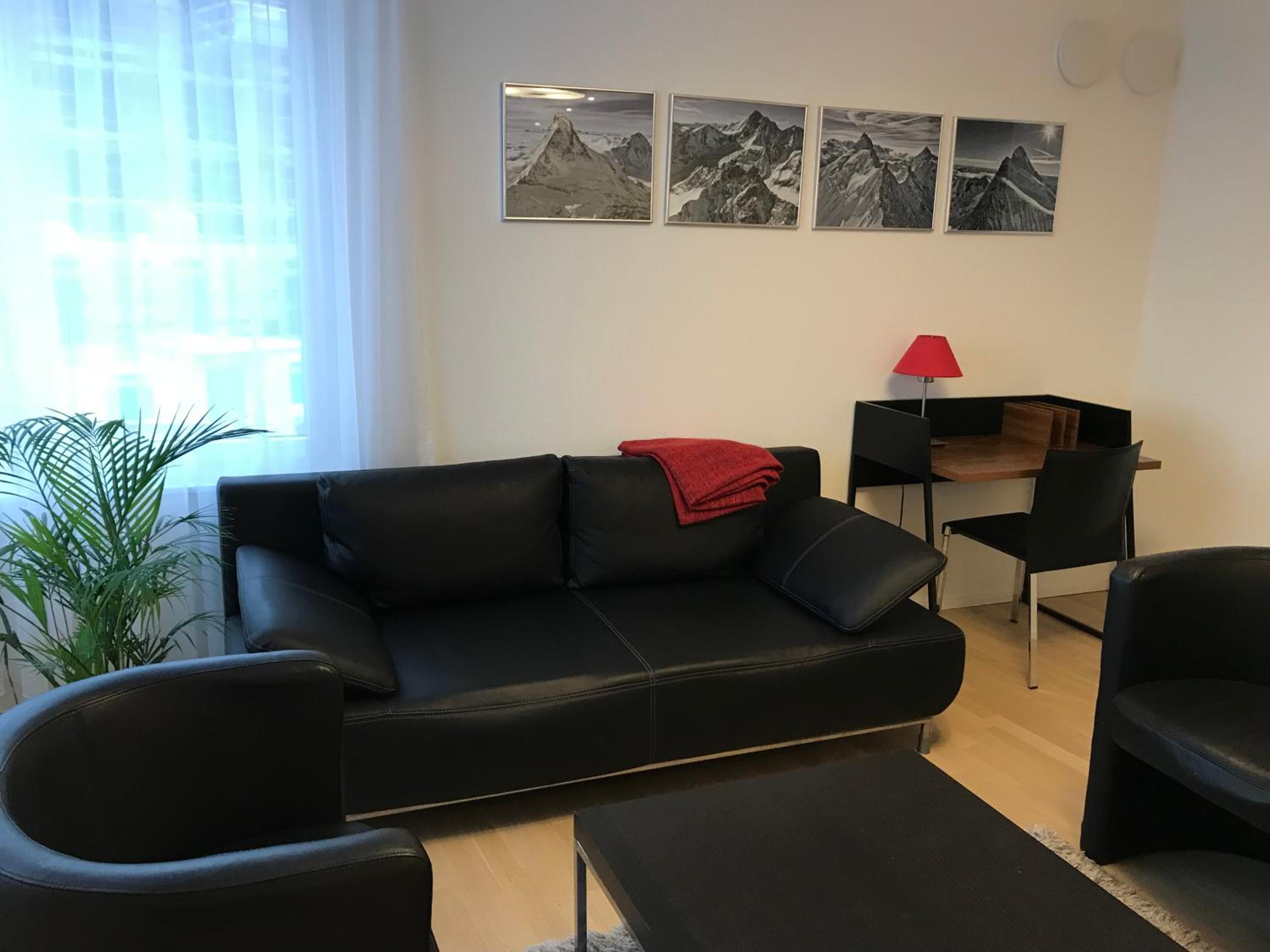 Close to Zürich centre and Airport view 2