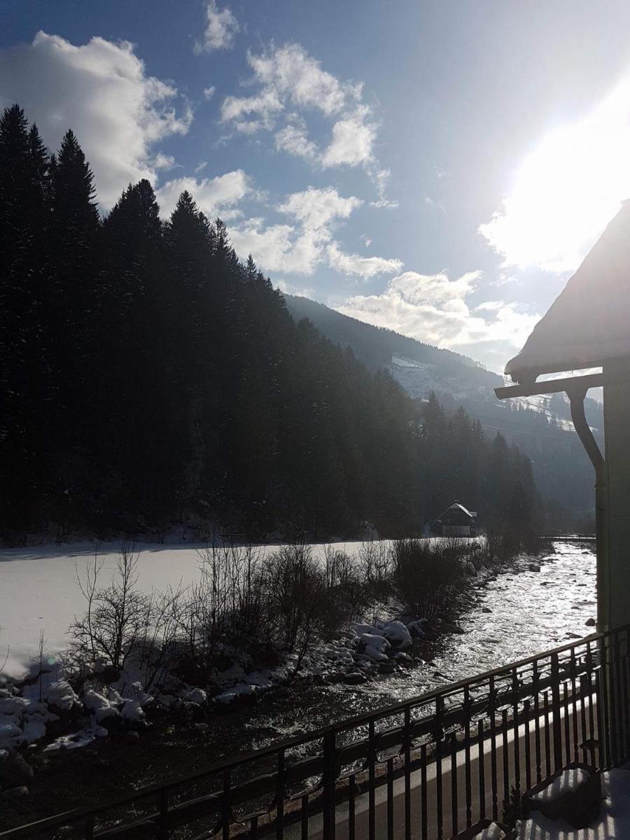 Large Family Holiday Home near Katschberg