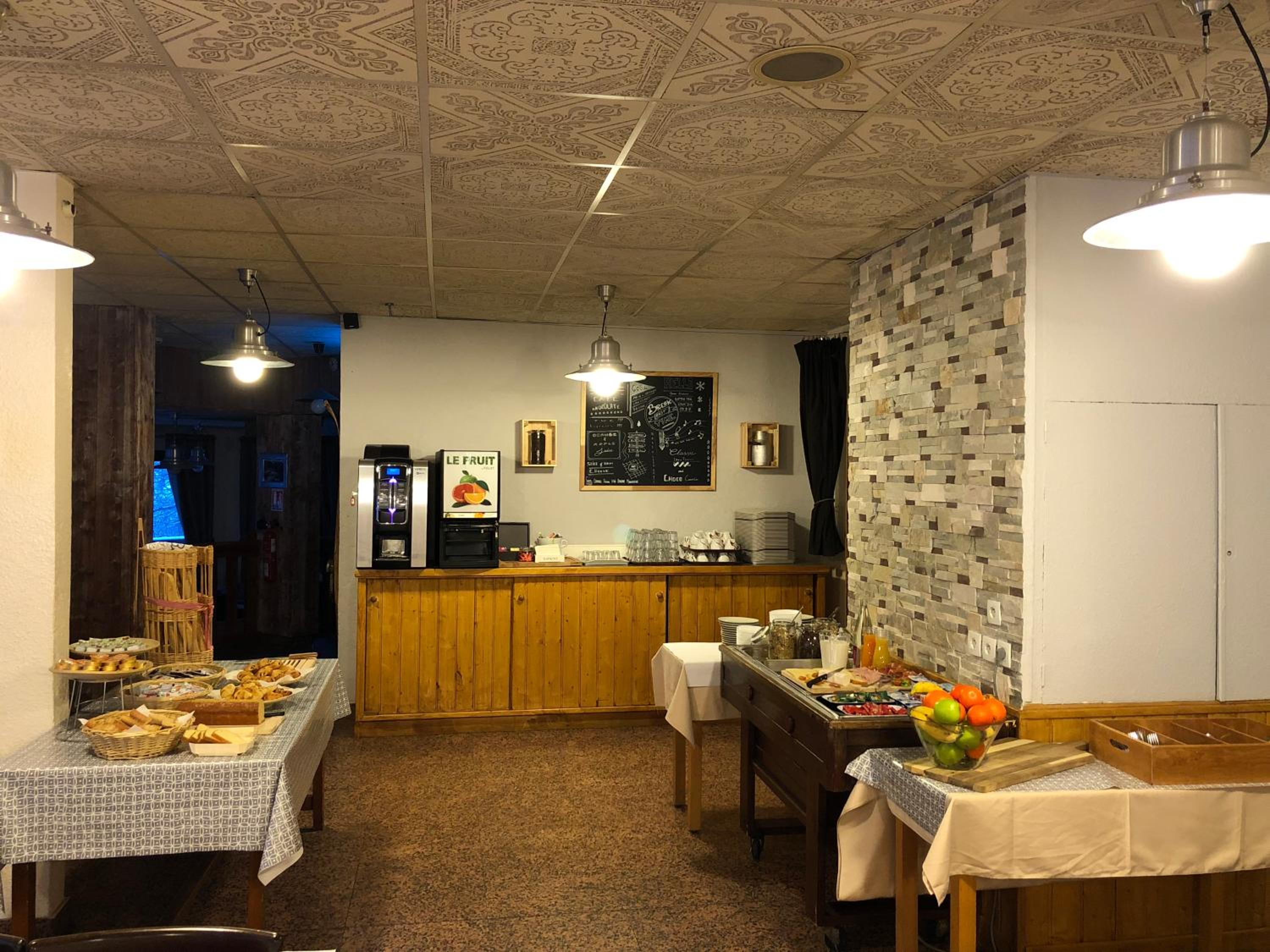 restaurant