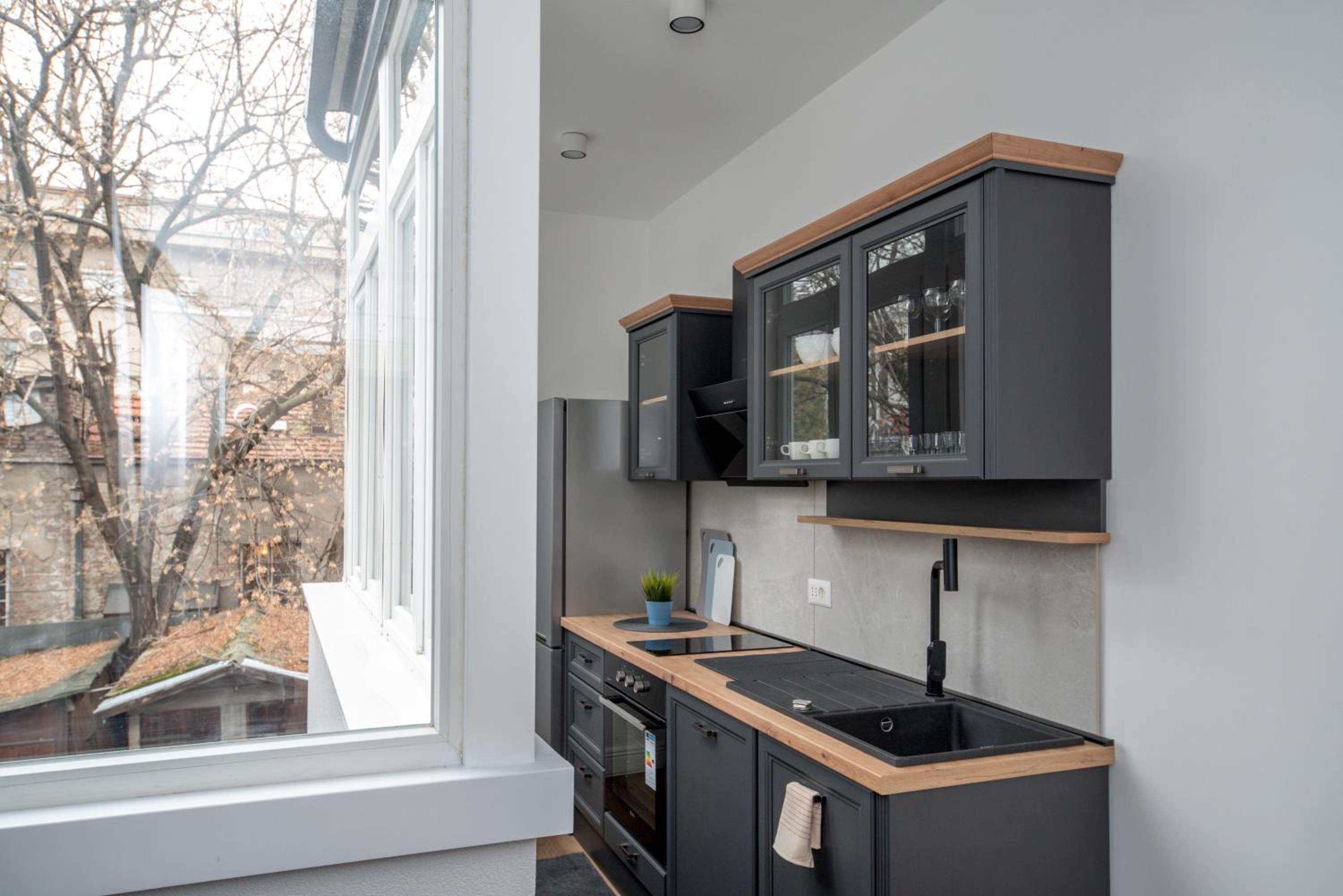 Top Central 6 Apartments