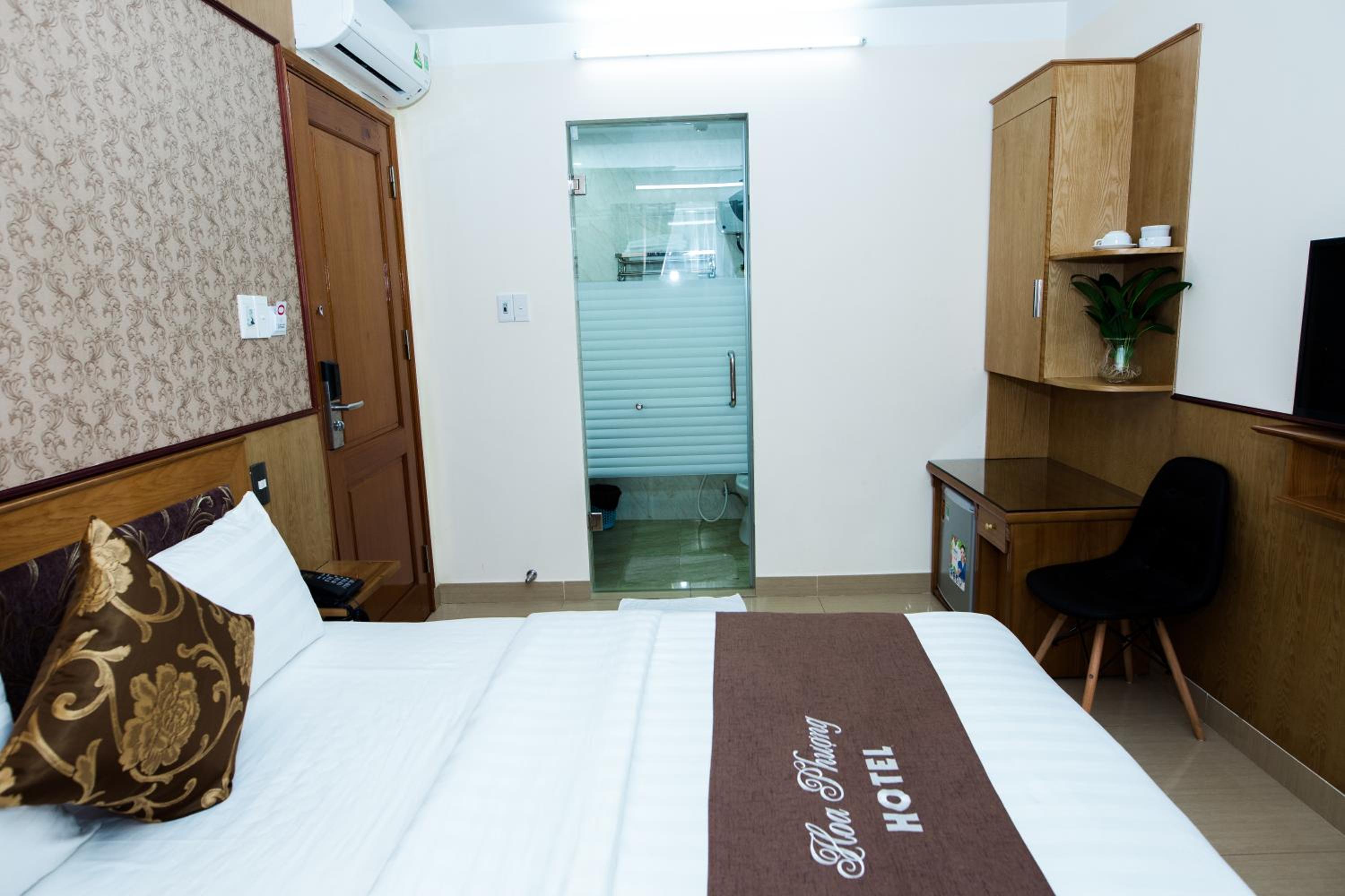 Hoa Phuong Hotel view 2