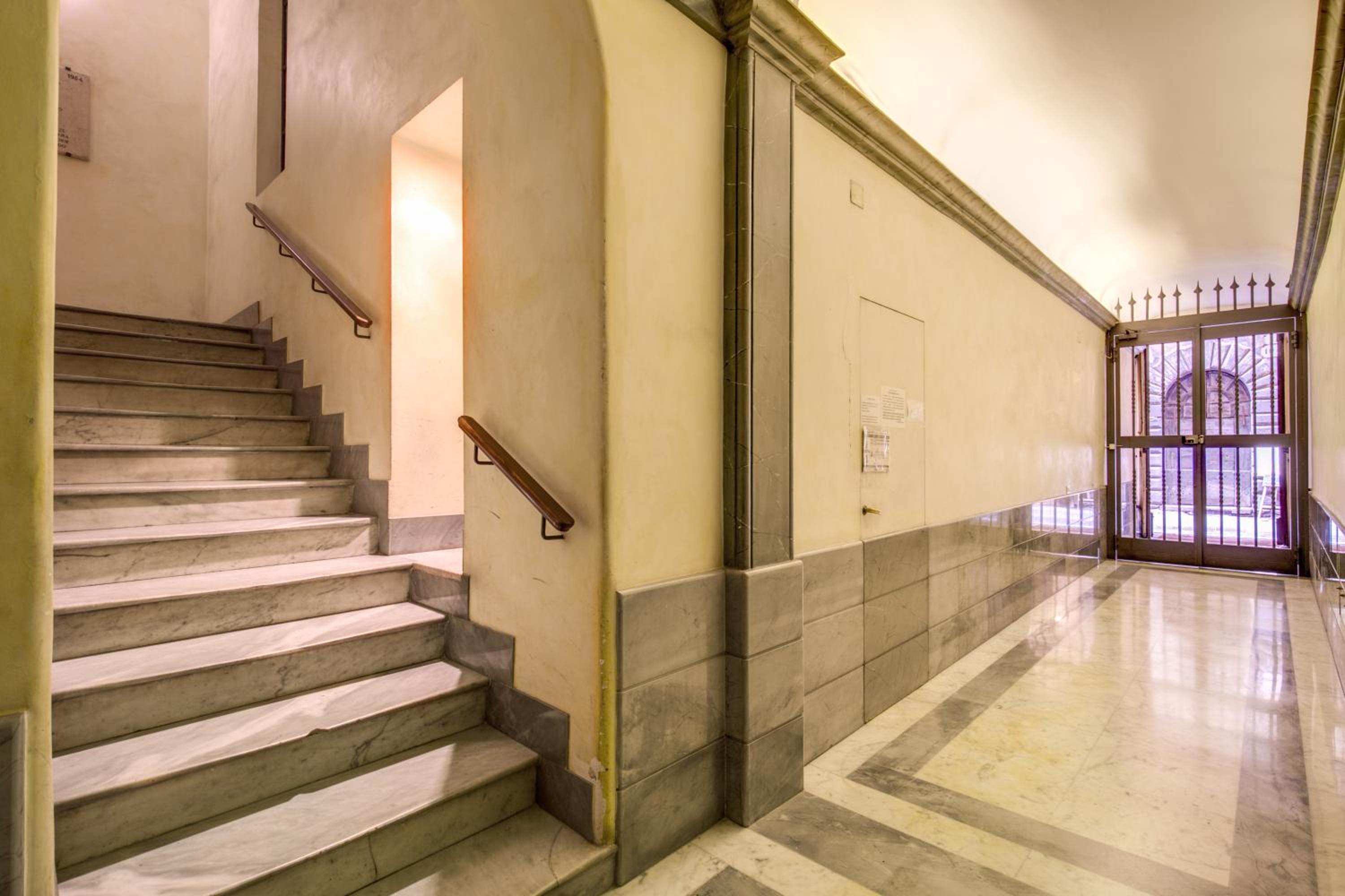 Pantheonview - Luxury Suites