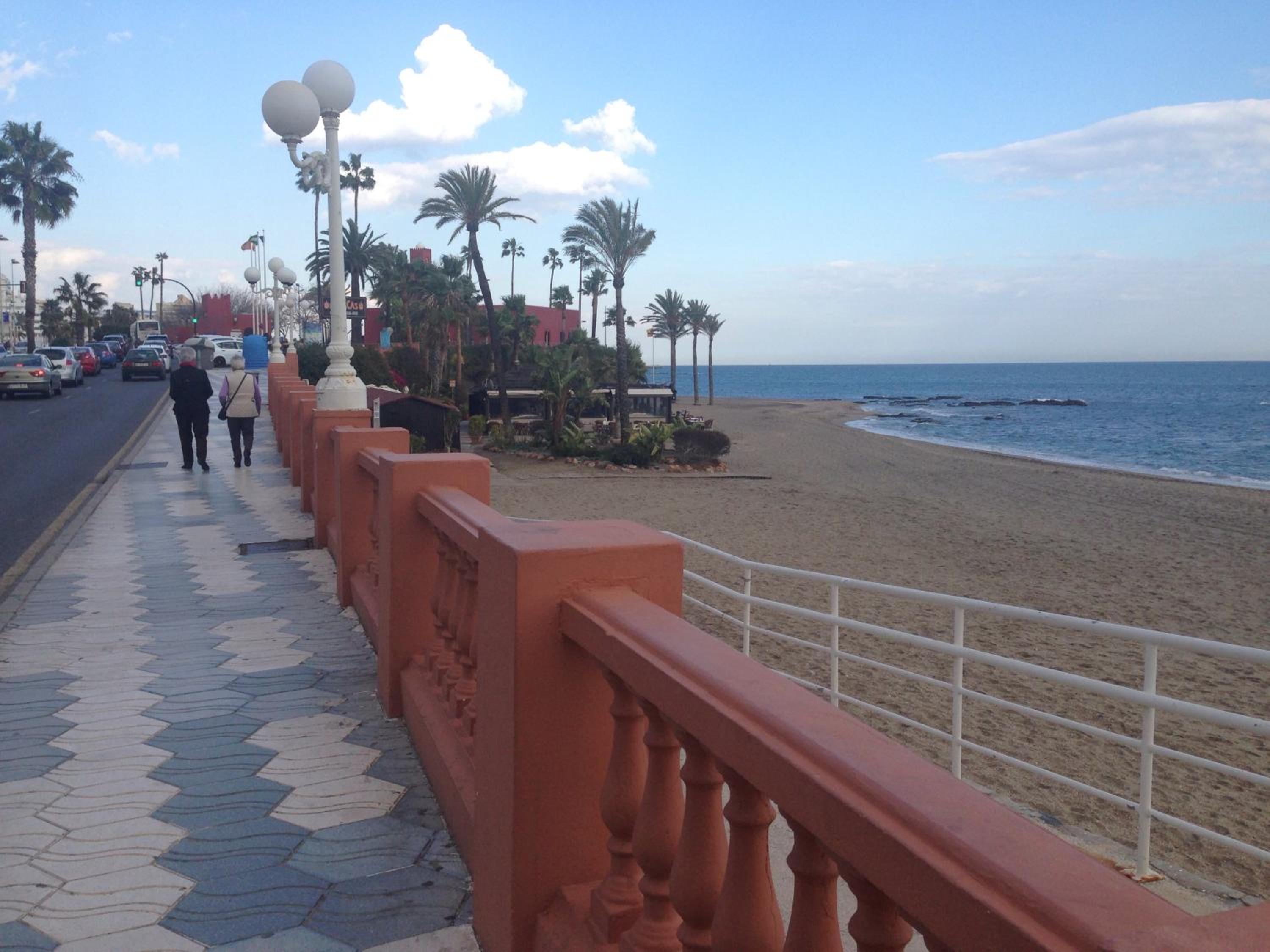 Andalusian style apartment in Pueblo Evita exclusive holiday complex