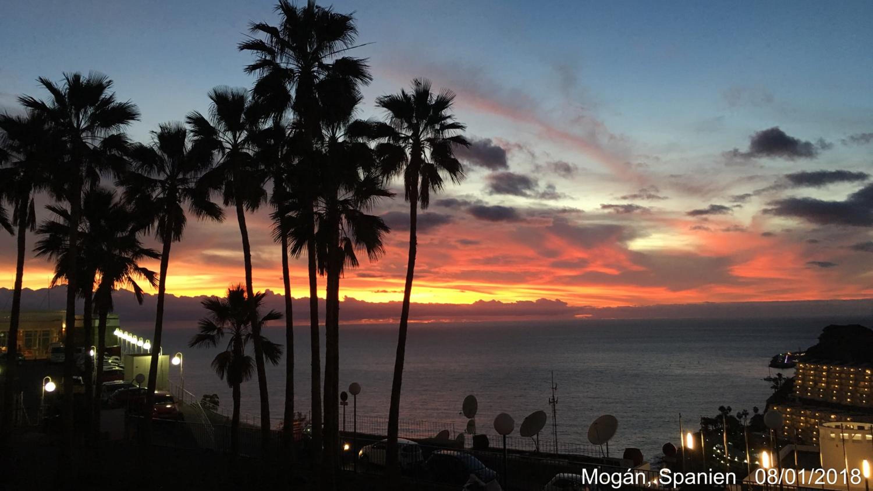 Private apartment with stunning ocean views and sunset.
