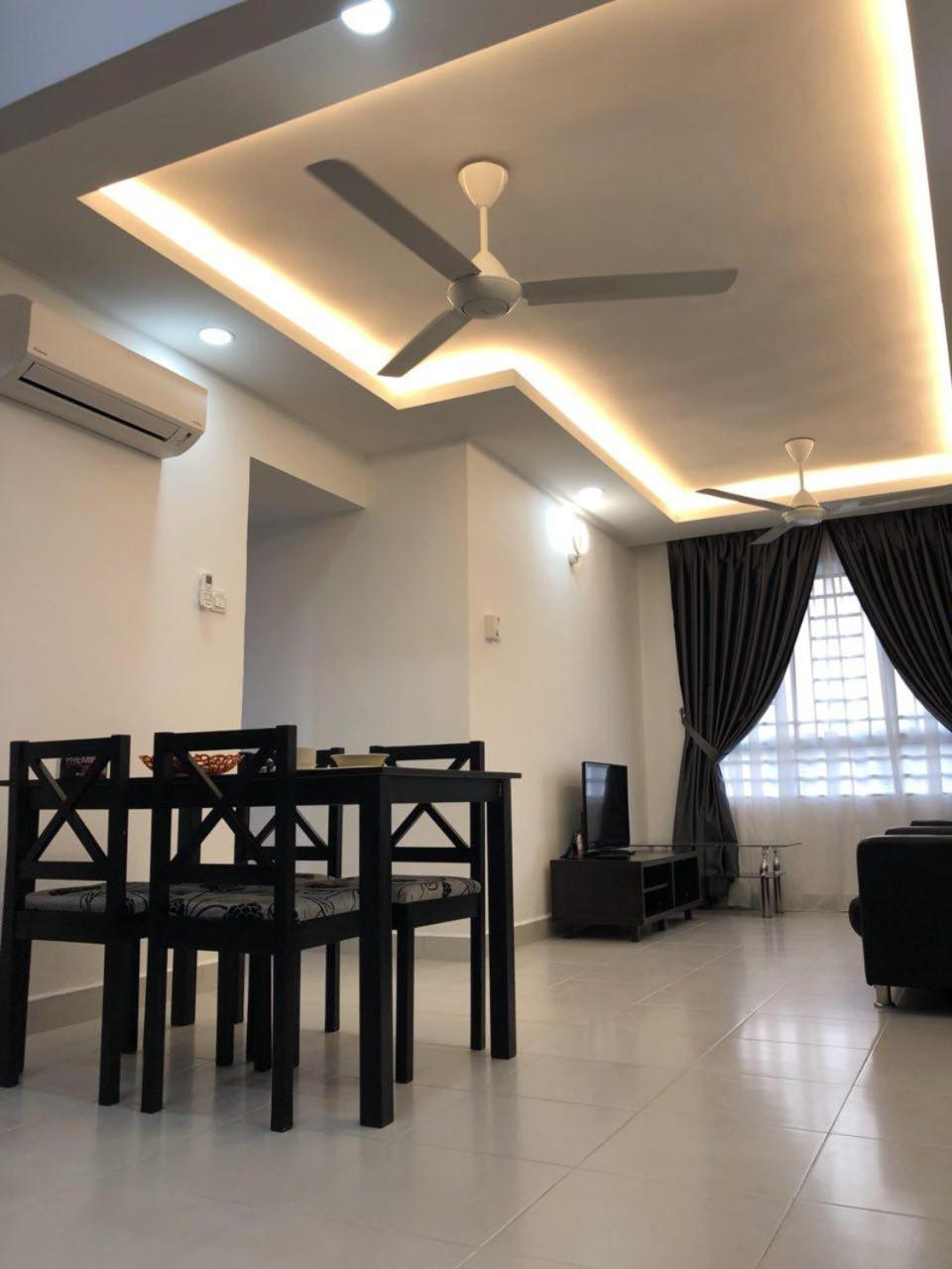 Muslim Homestay Apartment photo 1