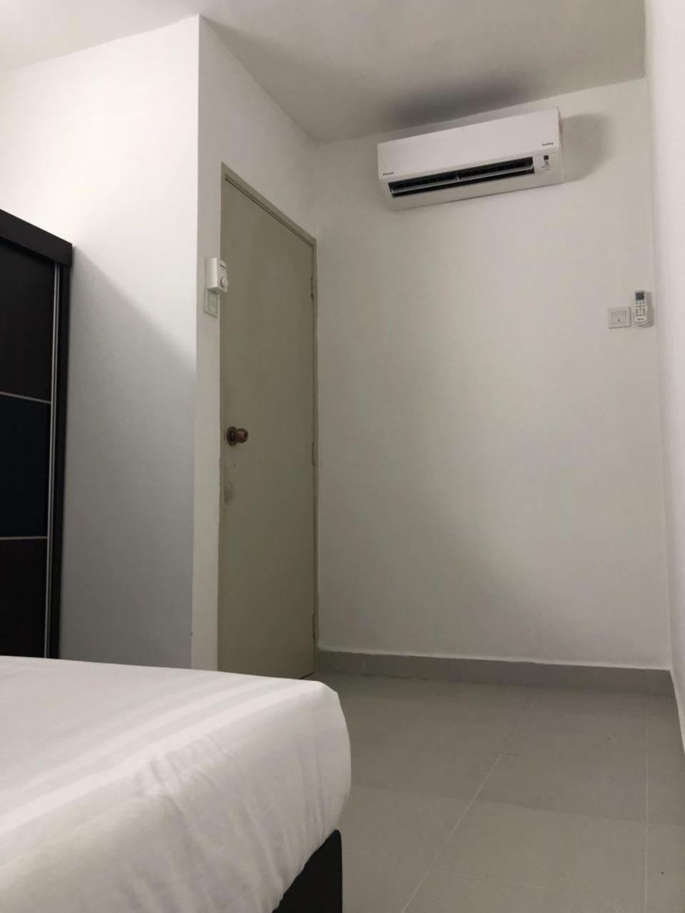 Muslim Homestay Apartment photo 7
