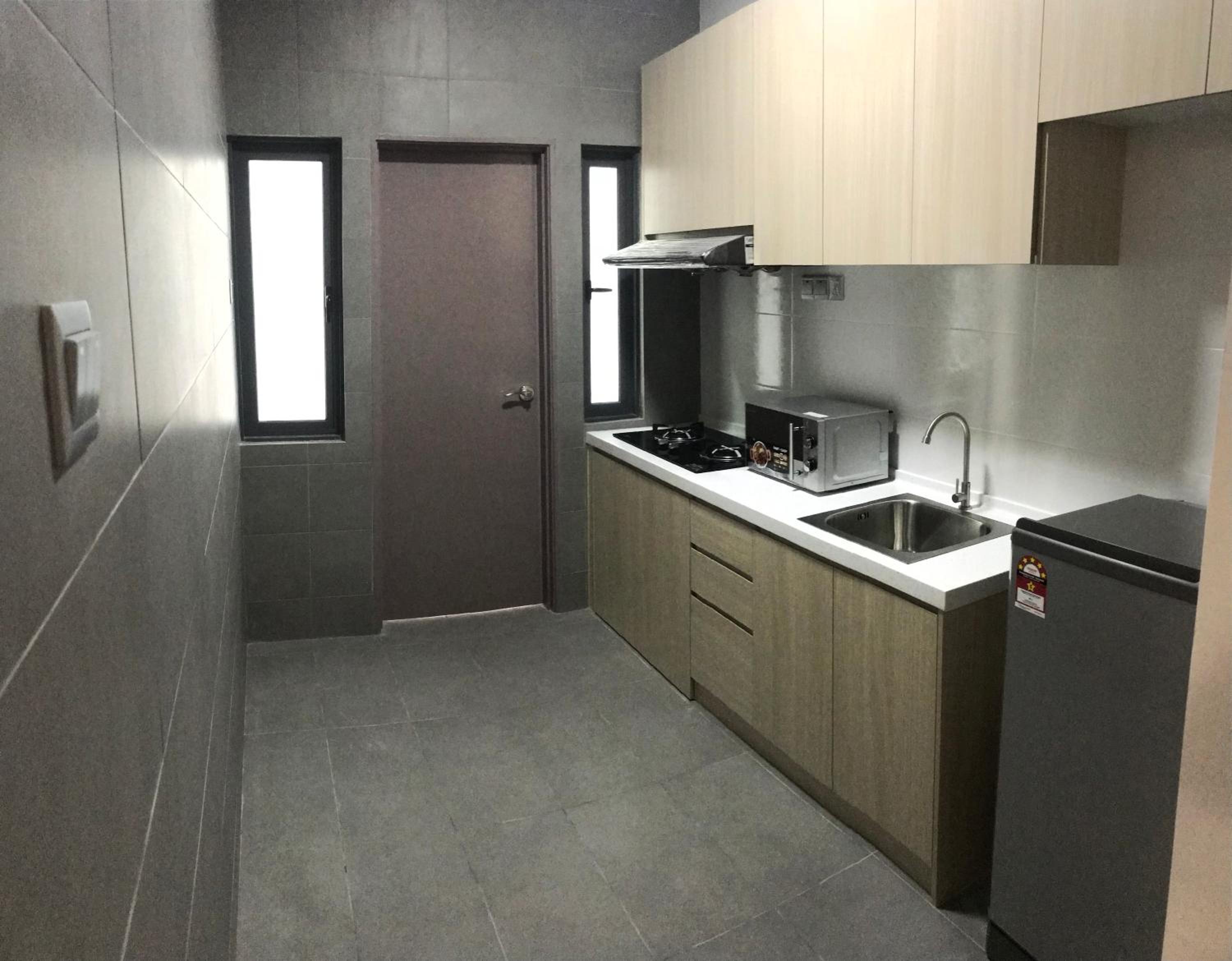 Amerin Mall & Suites