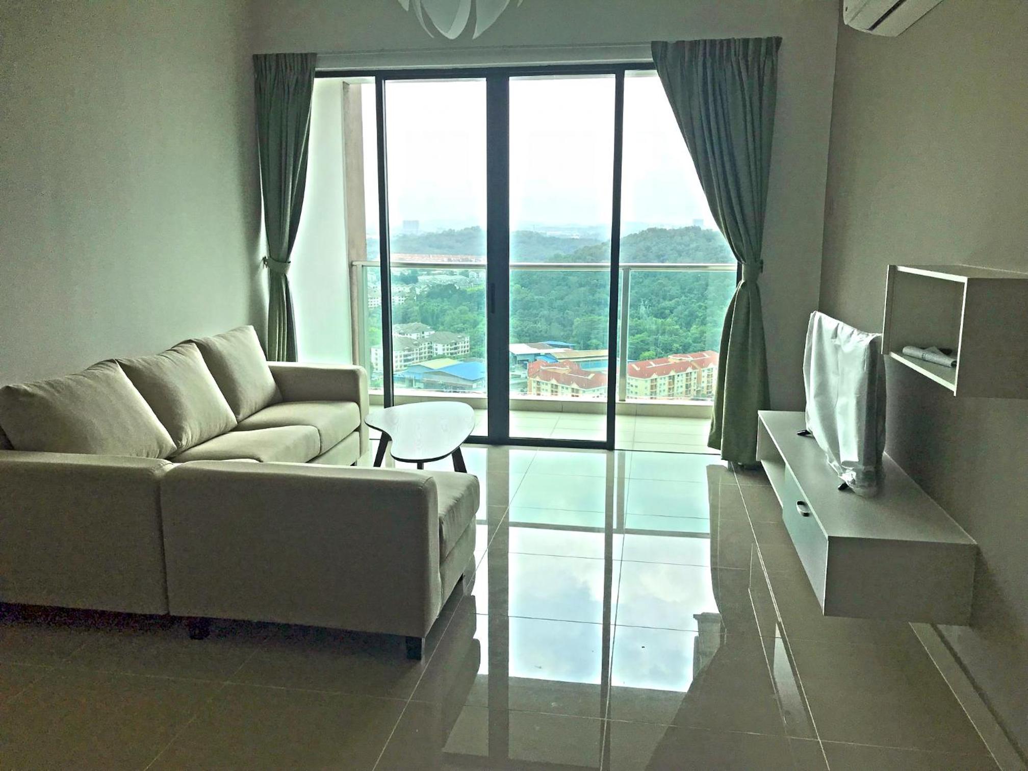 Amerin Mall & Suites
