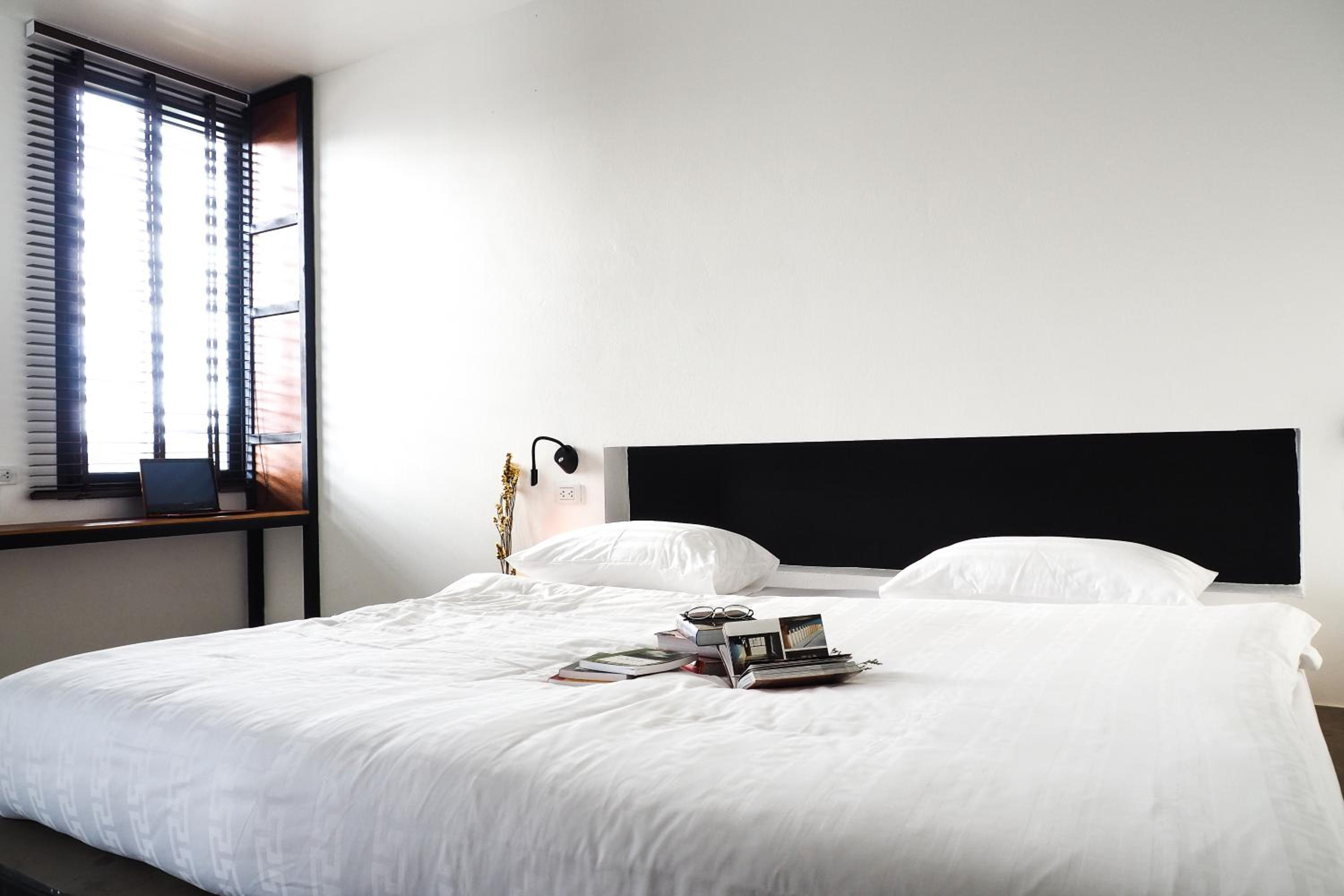 Book a Bed Poshtel - SHA Plus