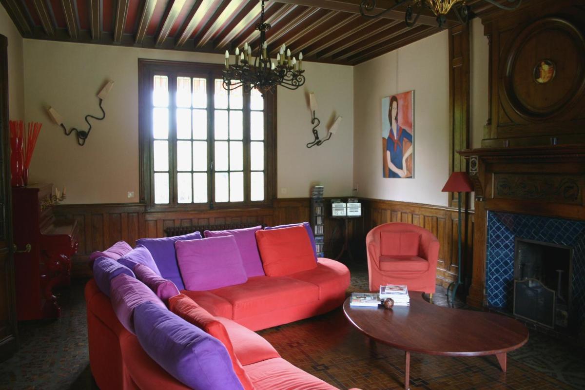 Photo 10