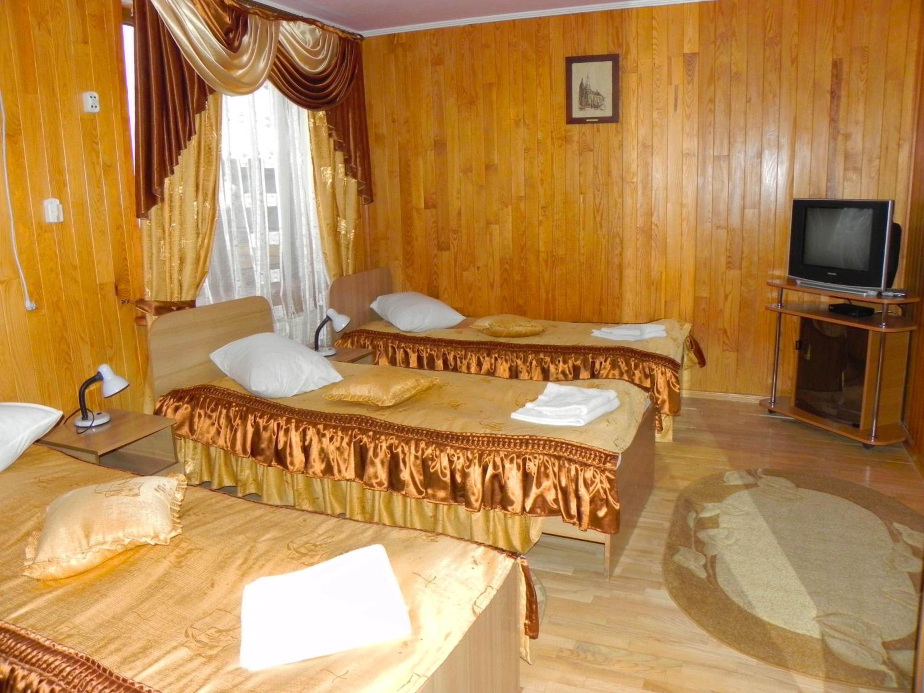 Hotel and restaurant complex Skolmo