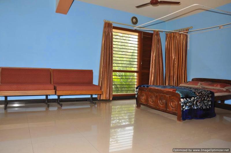 Suvarna Luxury Home Stay view 5