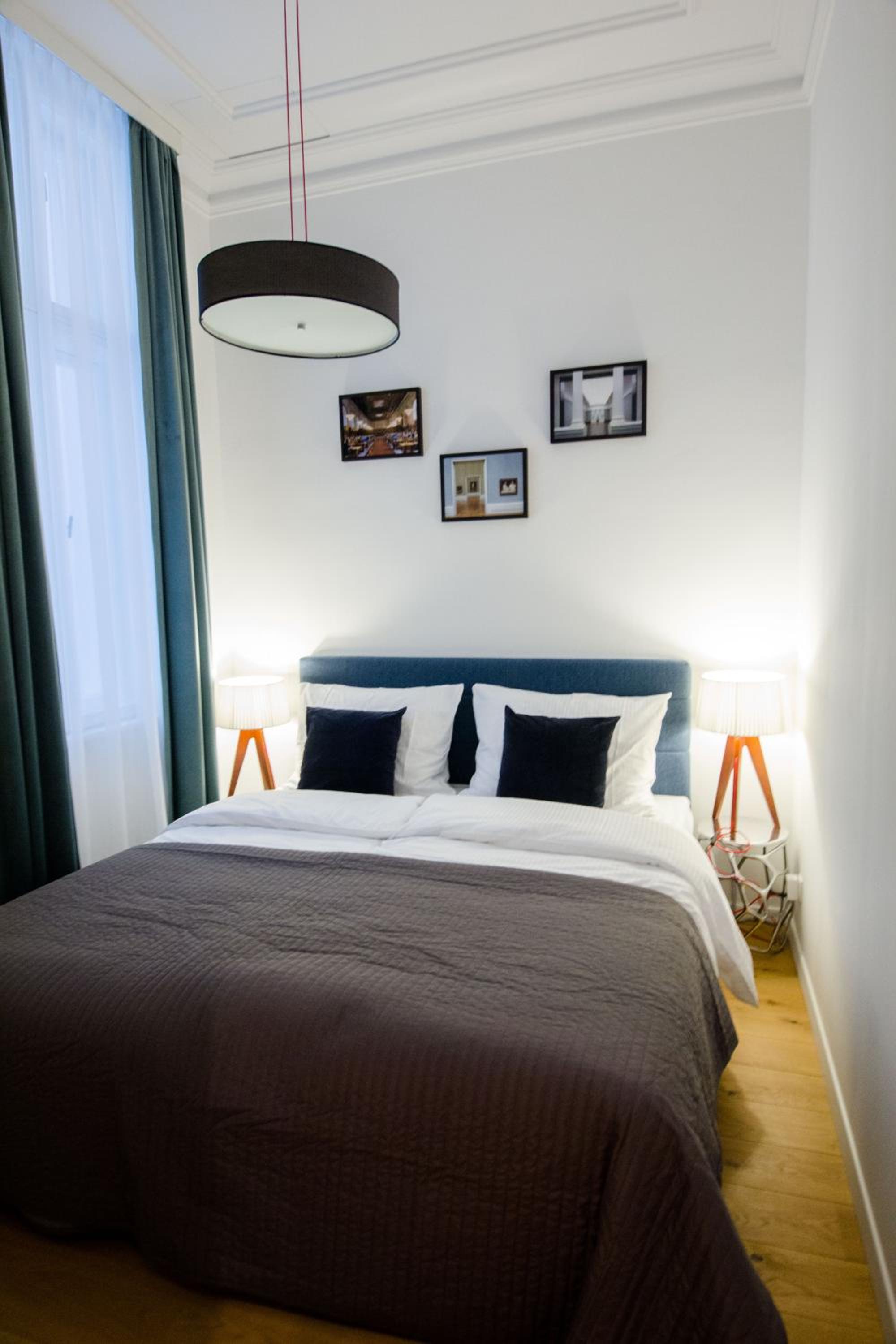 Studio Apartments Urania - Mai's Apartments