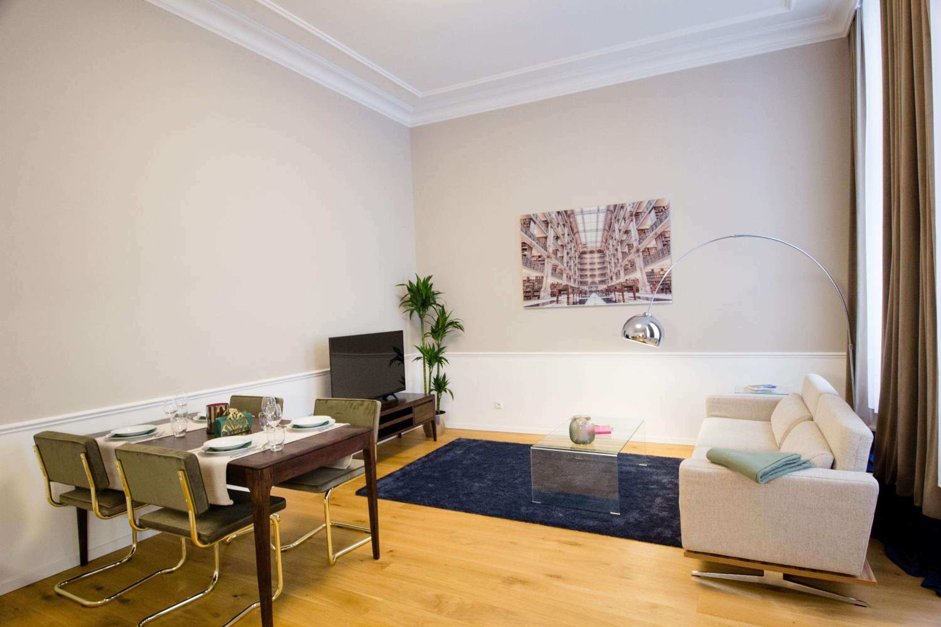 Studio Apartments Urania - Mai's Apartments