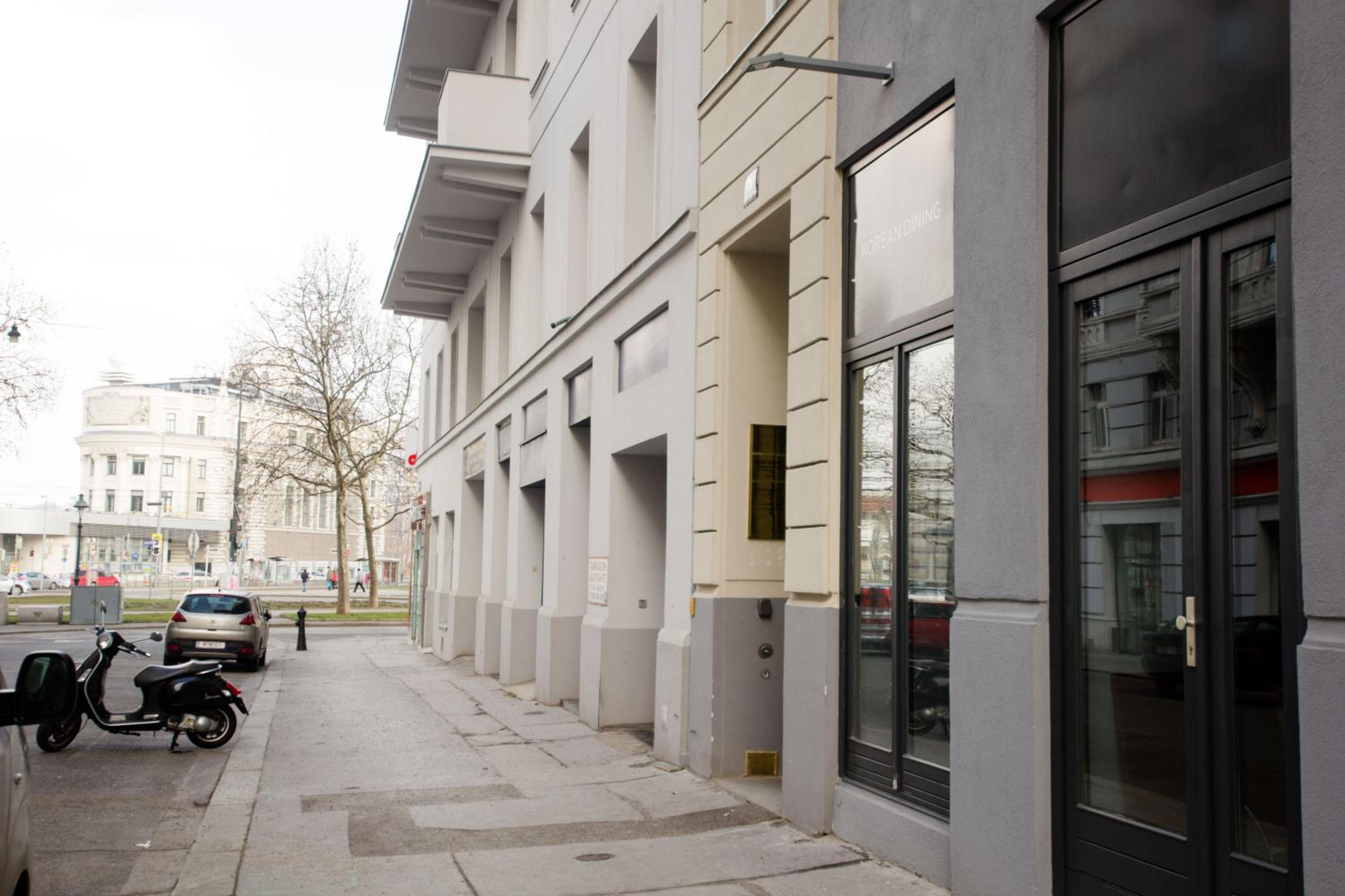 Studio Apartments Urania - Mai's Apartments