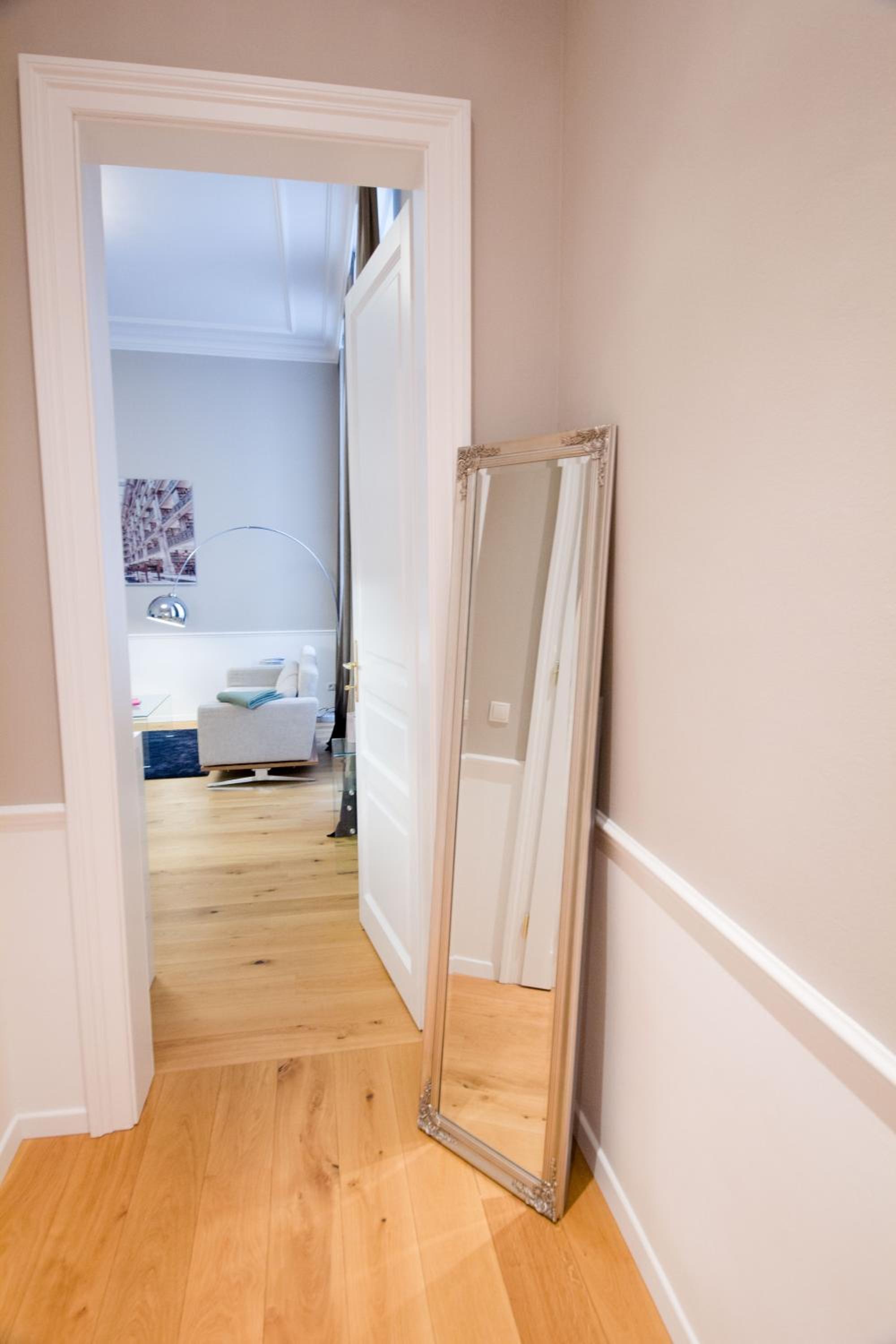 Studio Apartments Urania - Mai's Apartments
