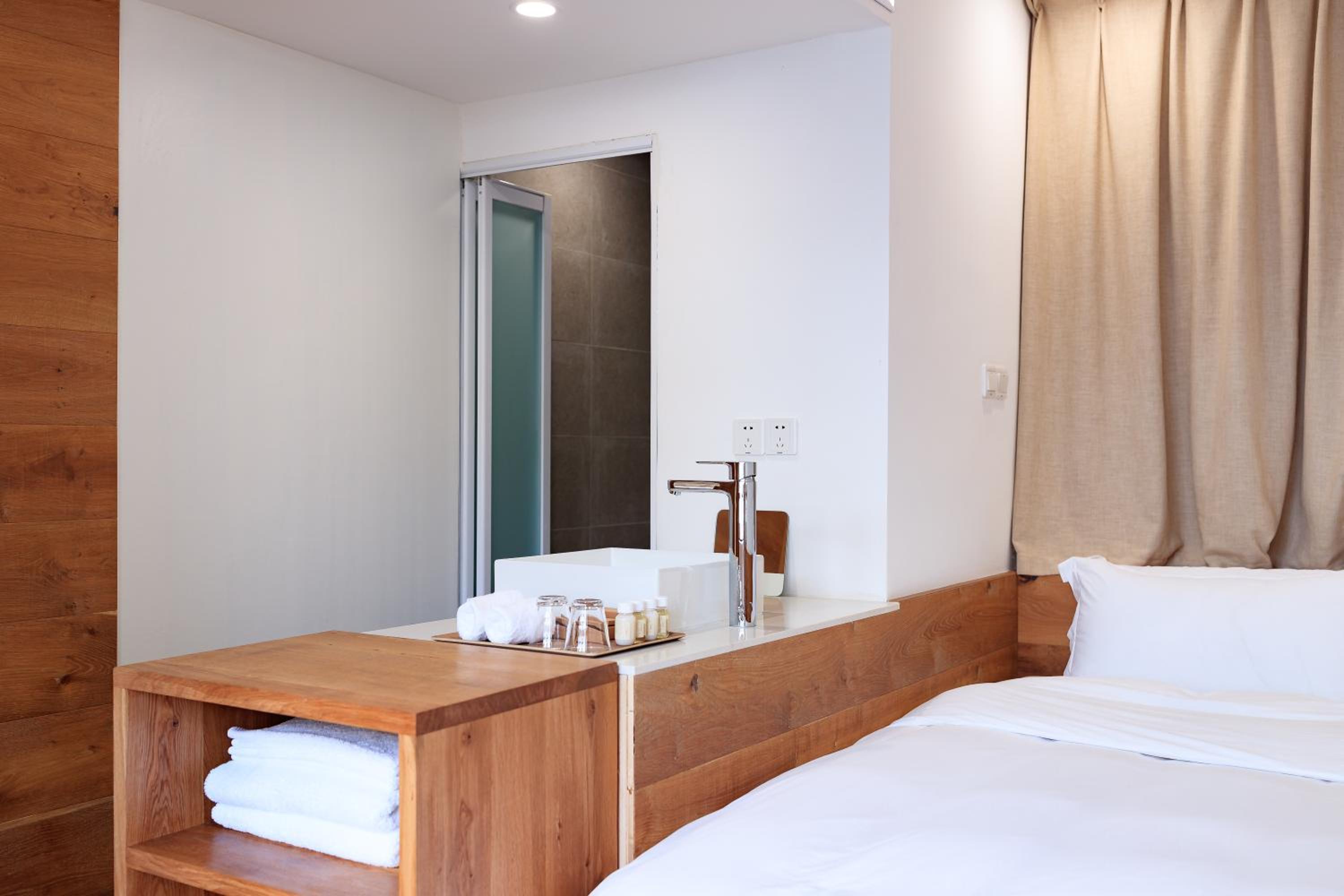 Hangzhou Moju Boutique Guesthouse at the West Lake