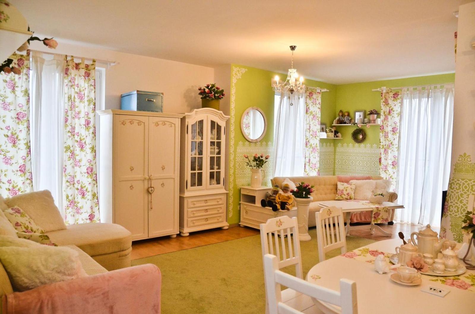 Romantic Apartman view 5