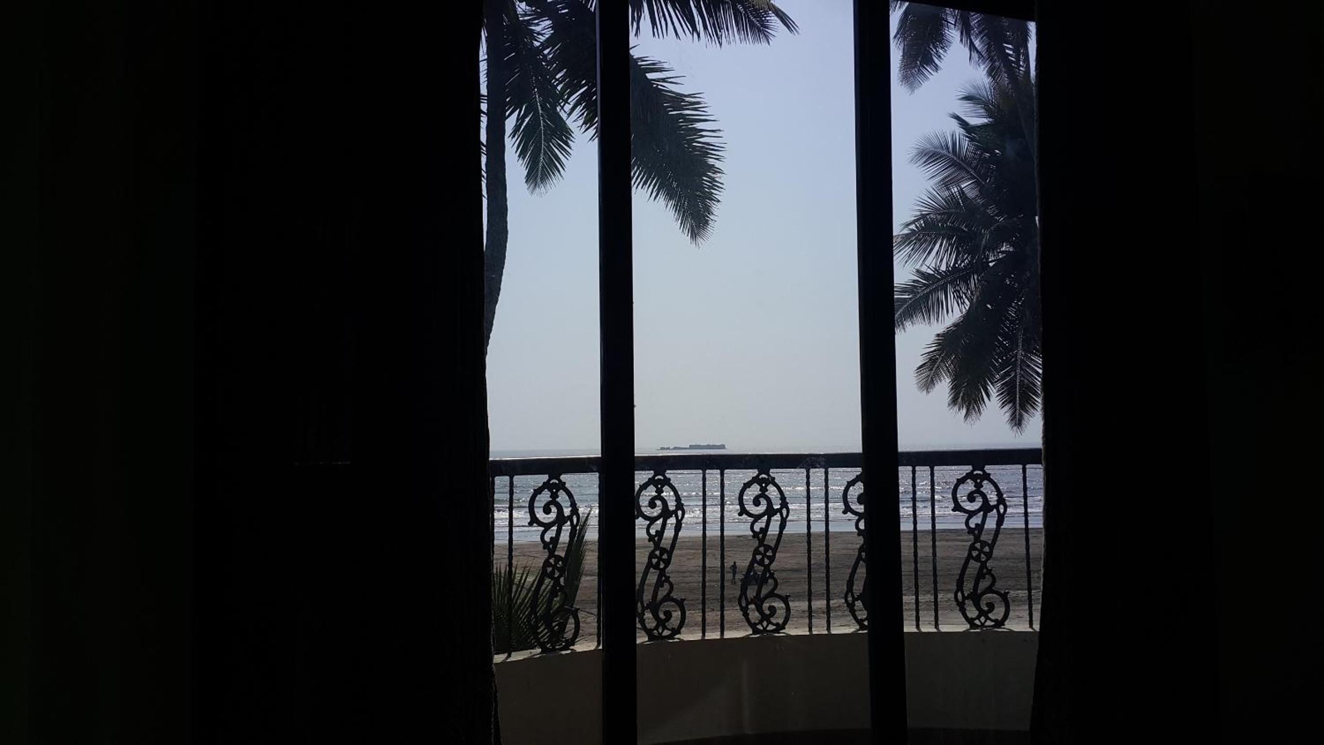 balcony