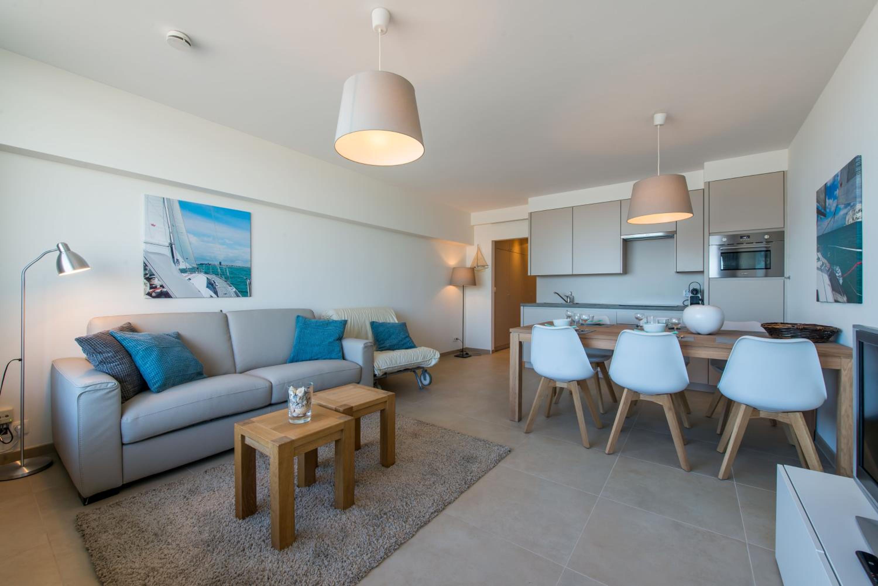Cosy Studio with Sea View in Ostend view 5