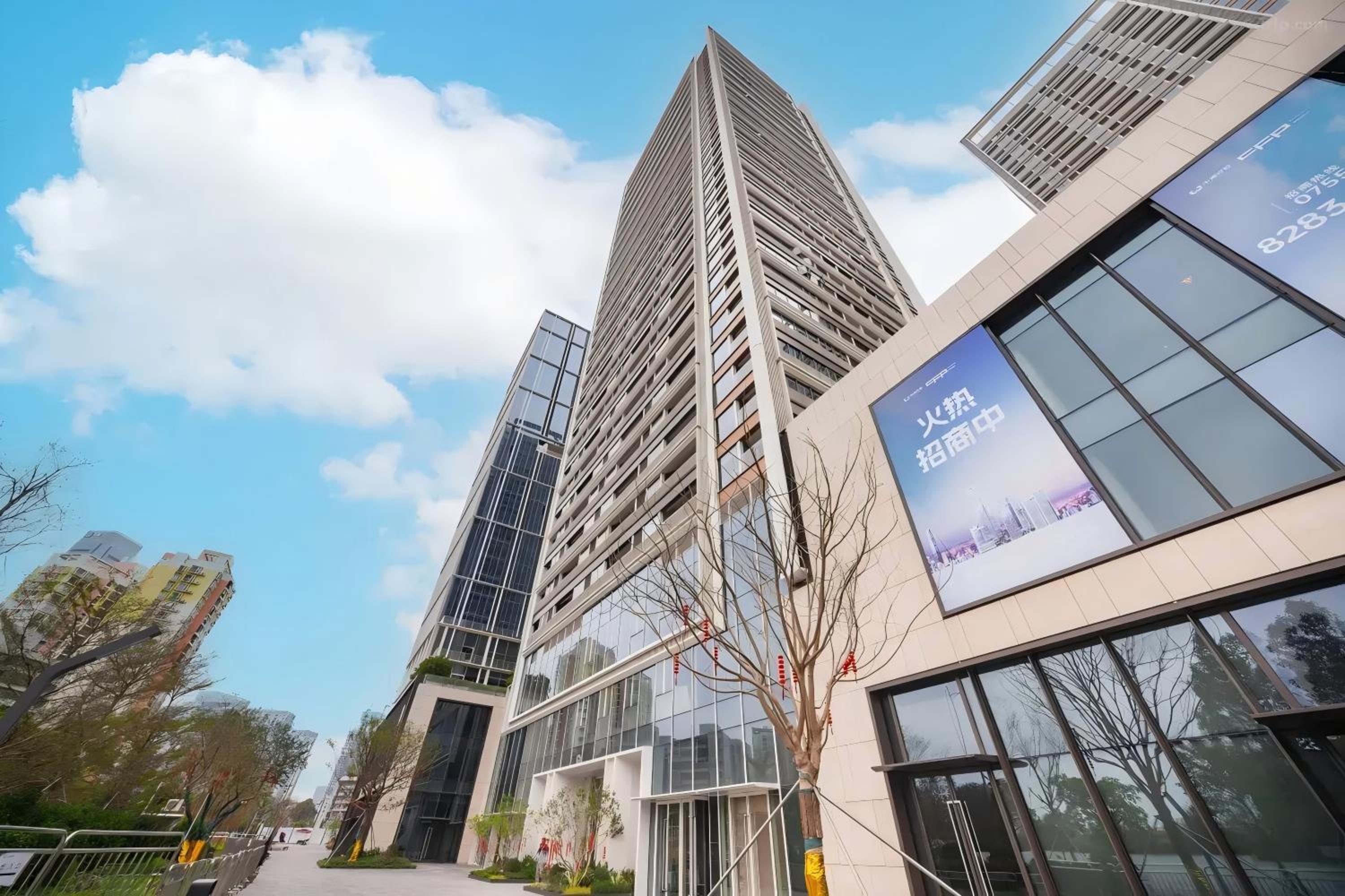 ShenZhen Platinum Collection Service Apt