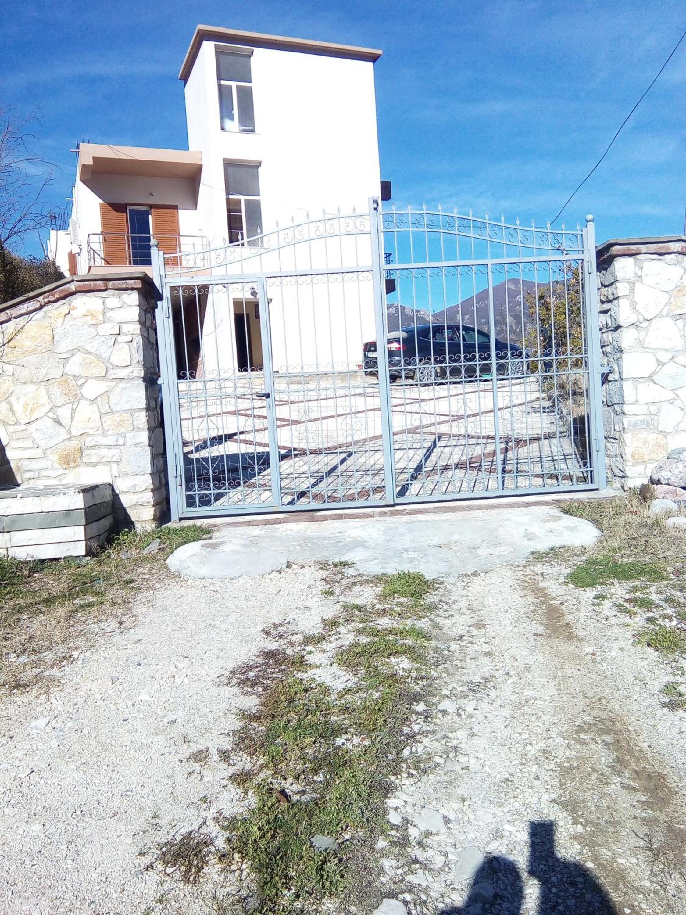 Eagle house