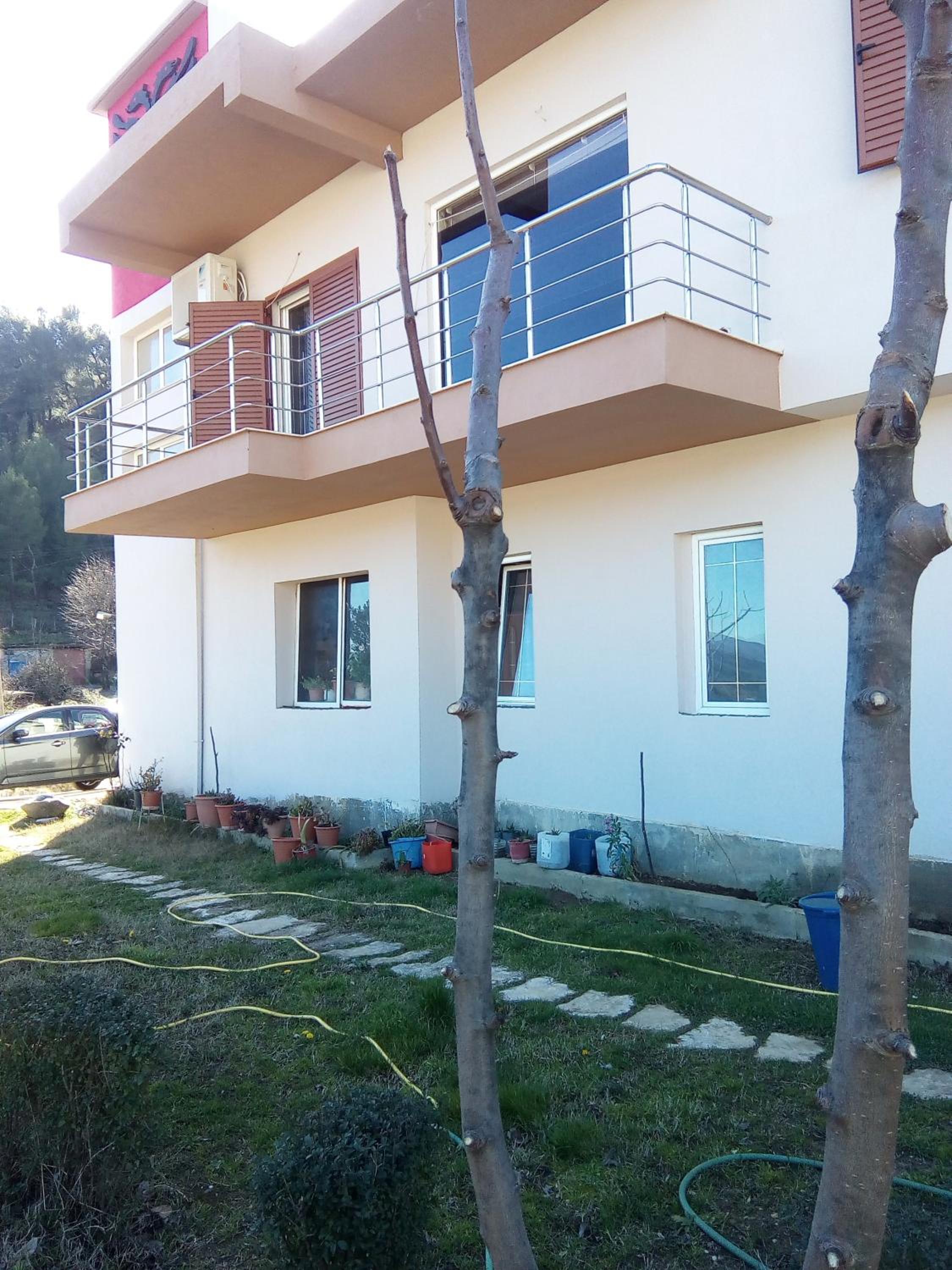 Eagle house