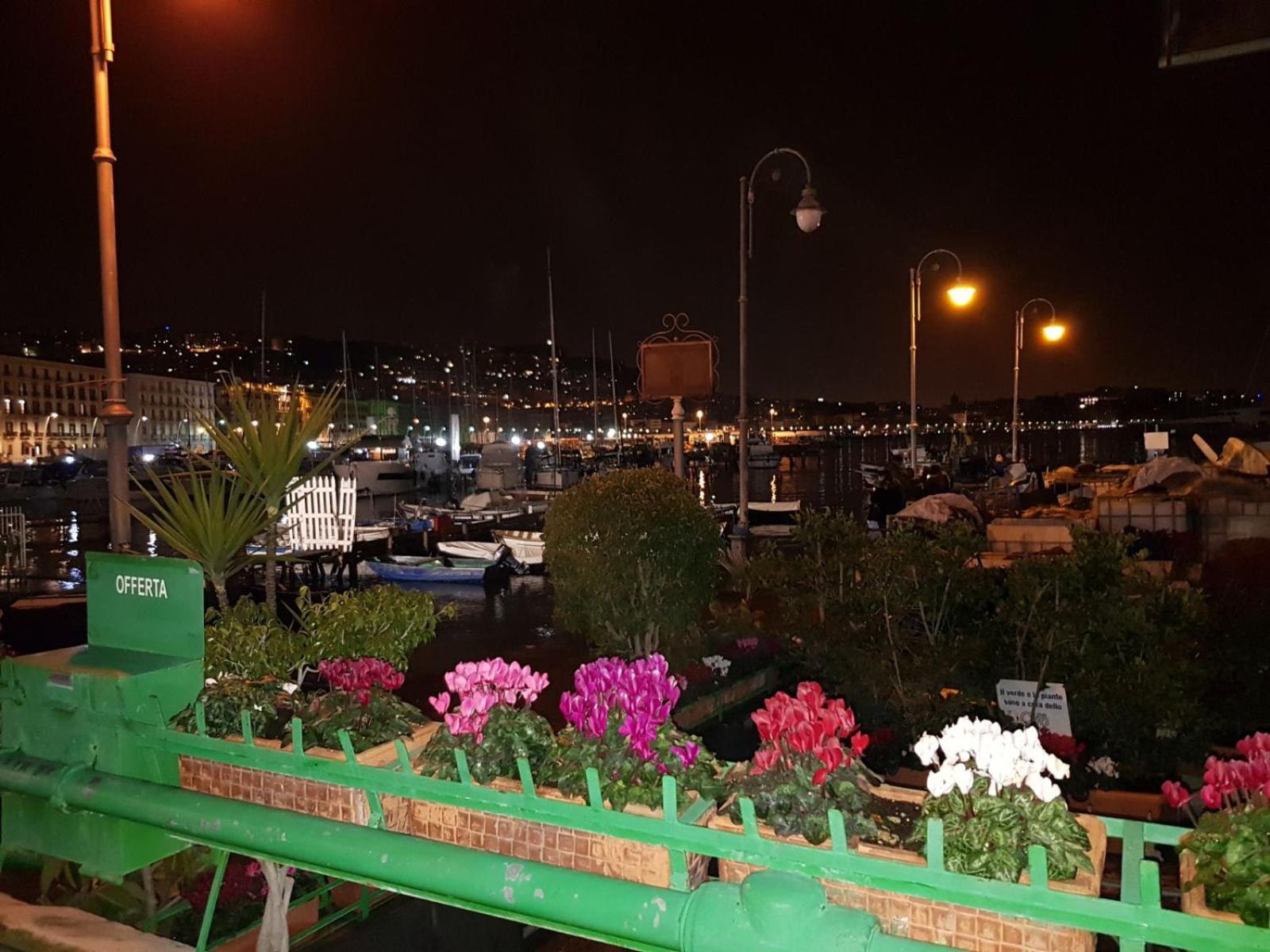 Napoli Lungomare Caracciolo Mon Amour