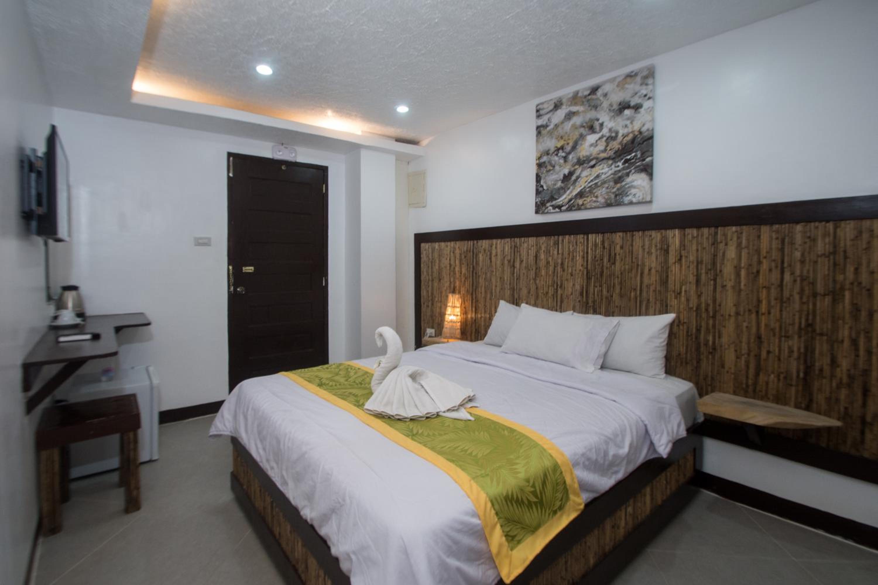 Bamboo Beach Resort & Restaurant