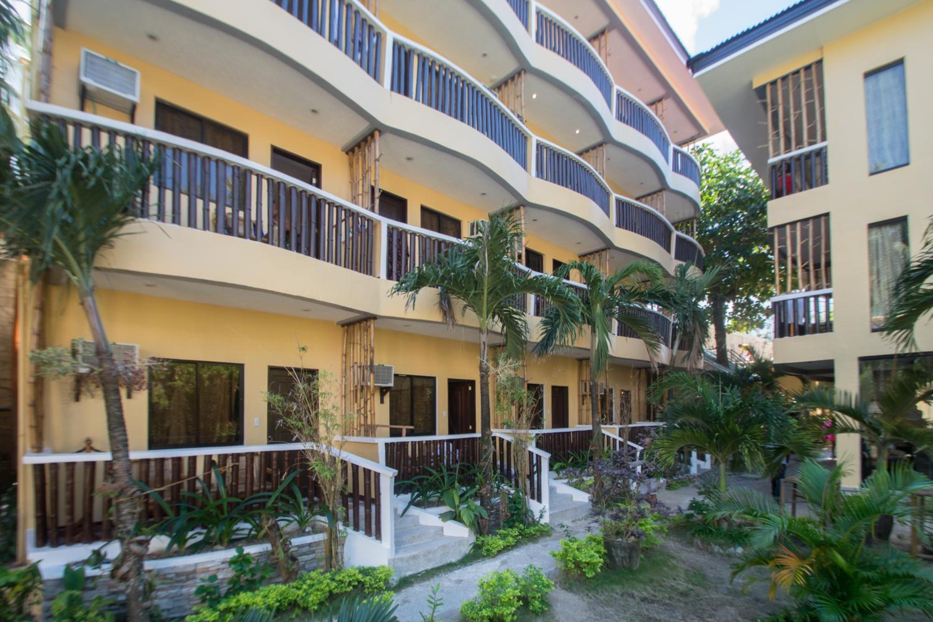 Bamboo Beach Resort & Restaurant