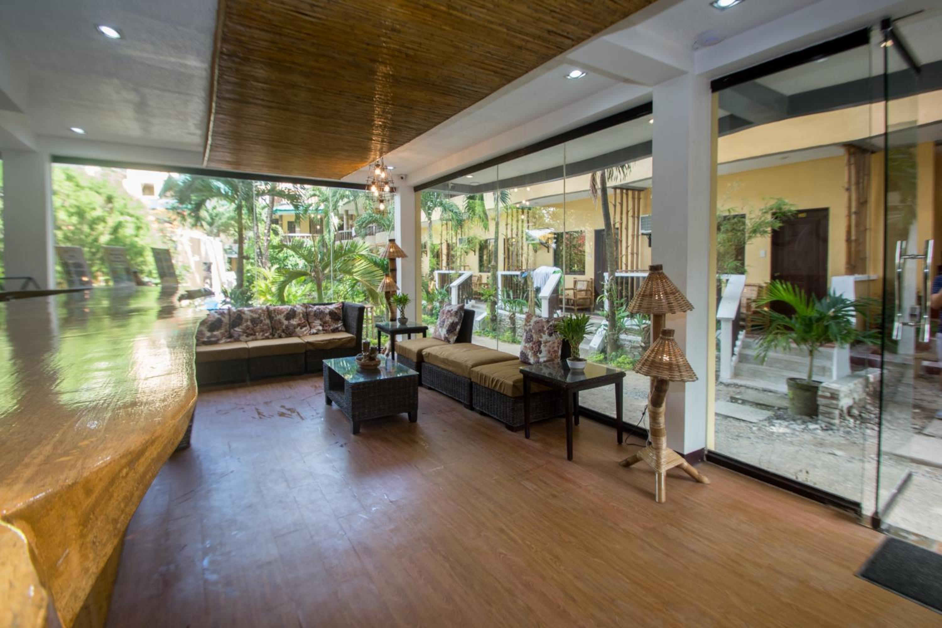 Bamboo Beach Resort & Restaurant