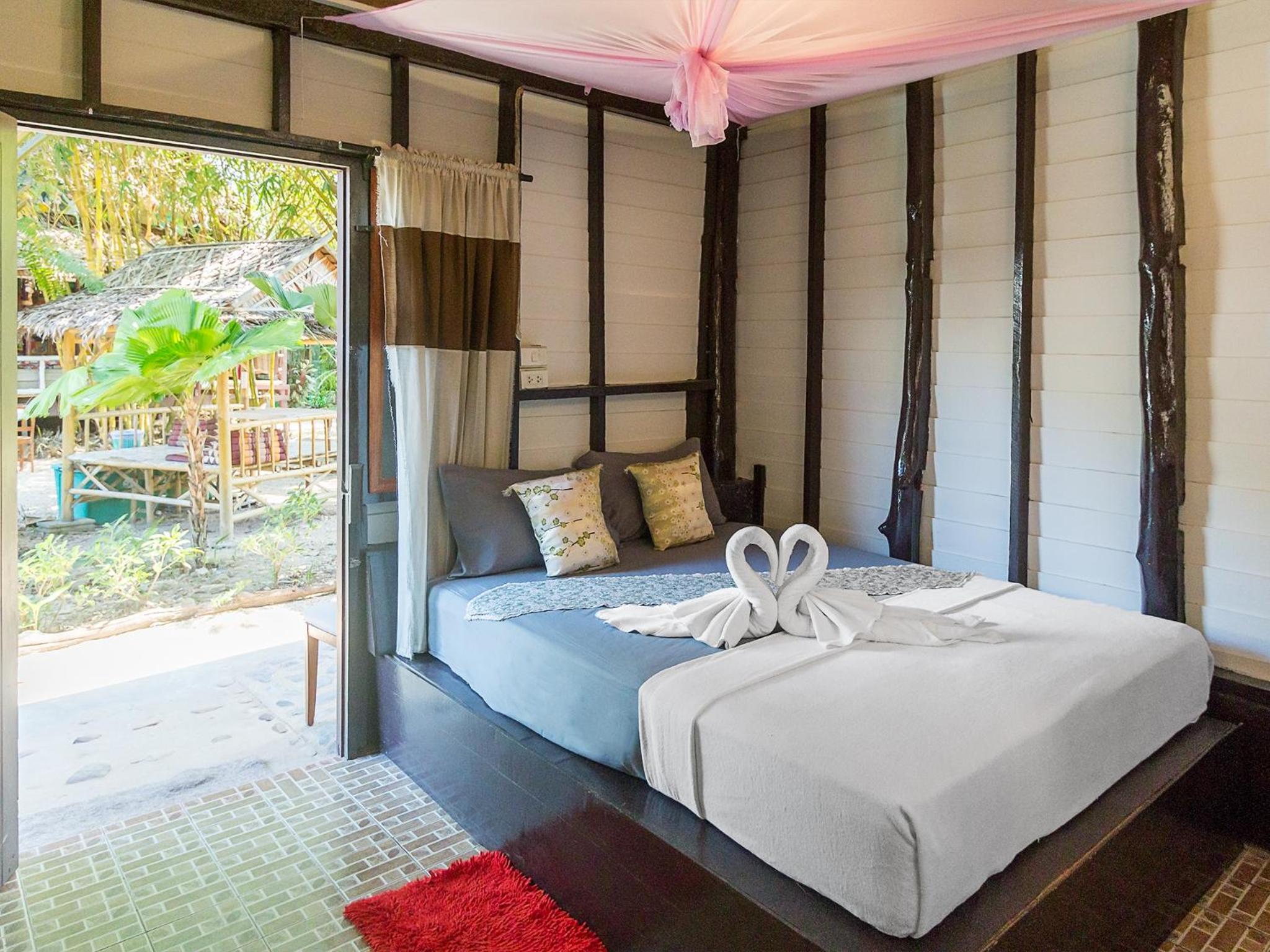 Leaf House Bungalows