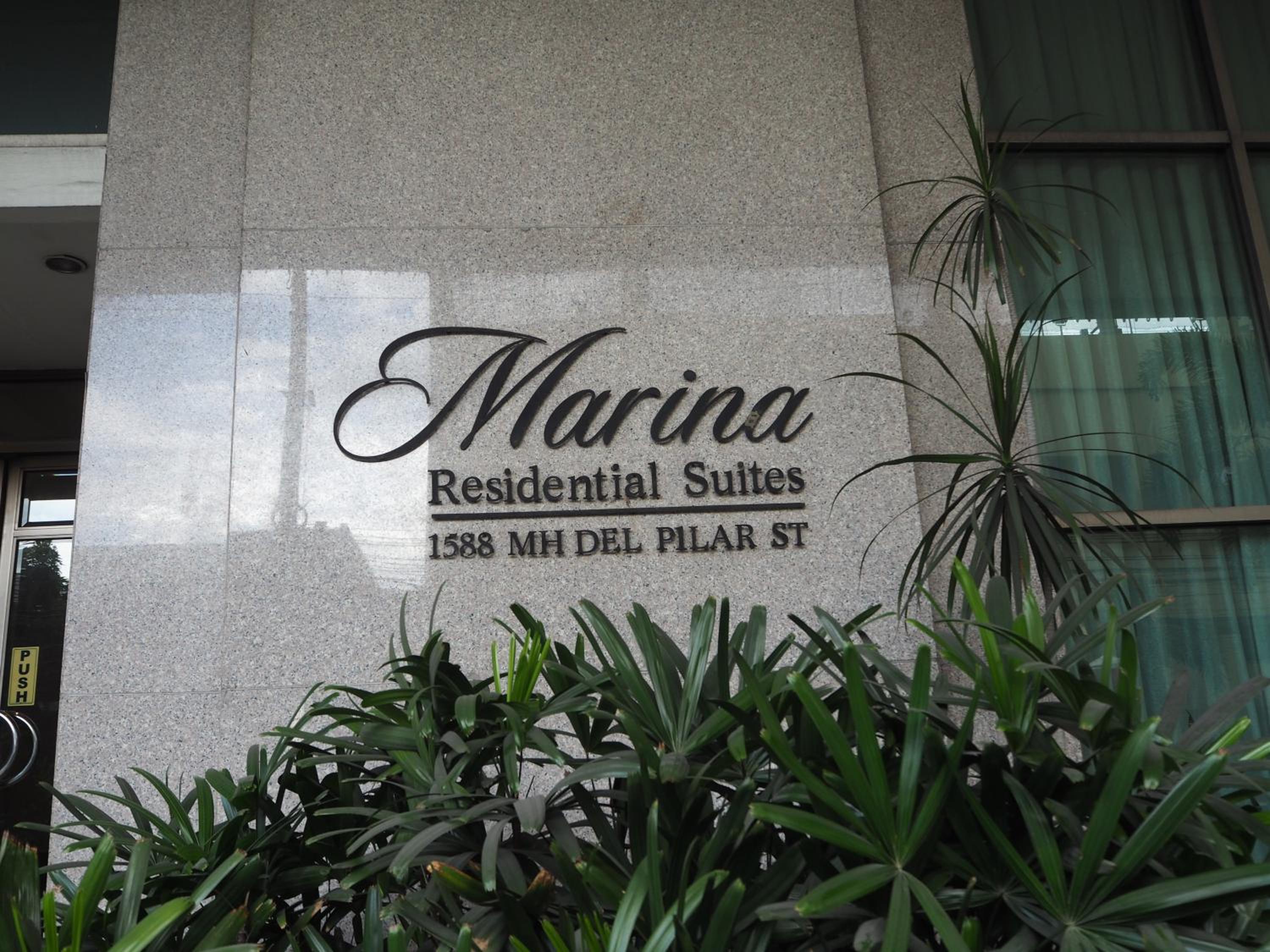 Suites de Marina Manila with Netflix