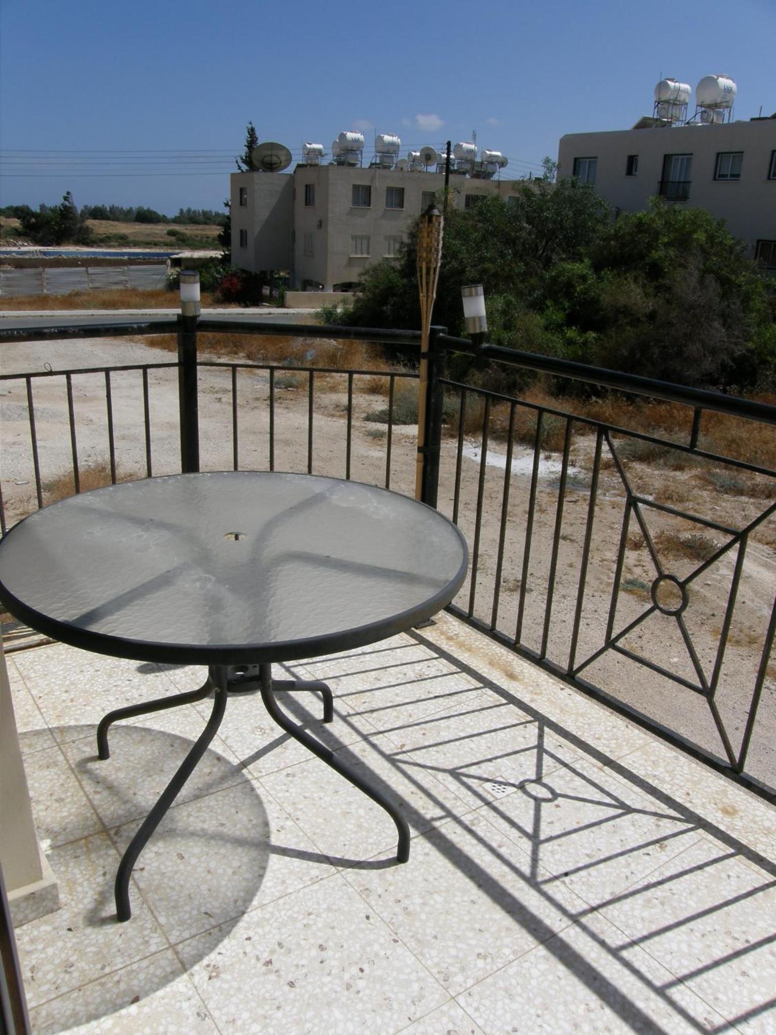 Athena and The Owl Beachside Apt